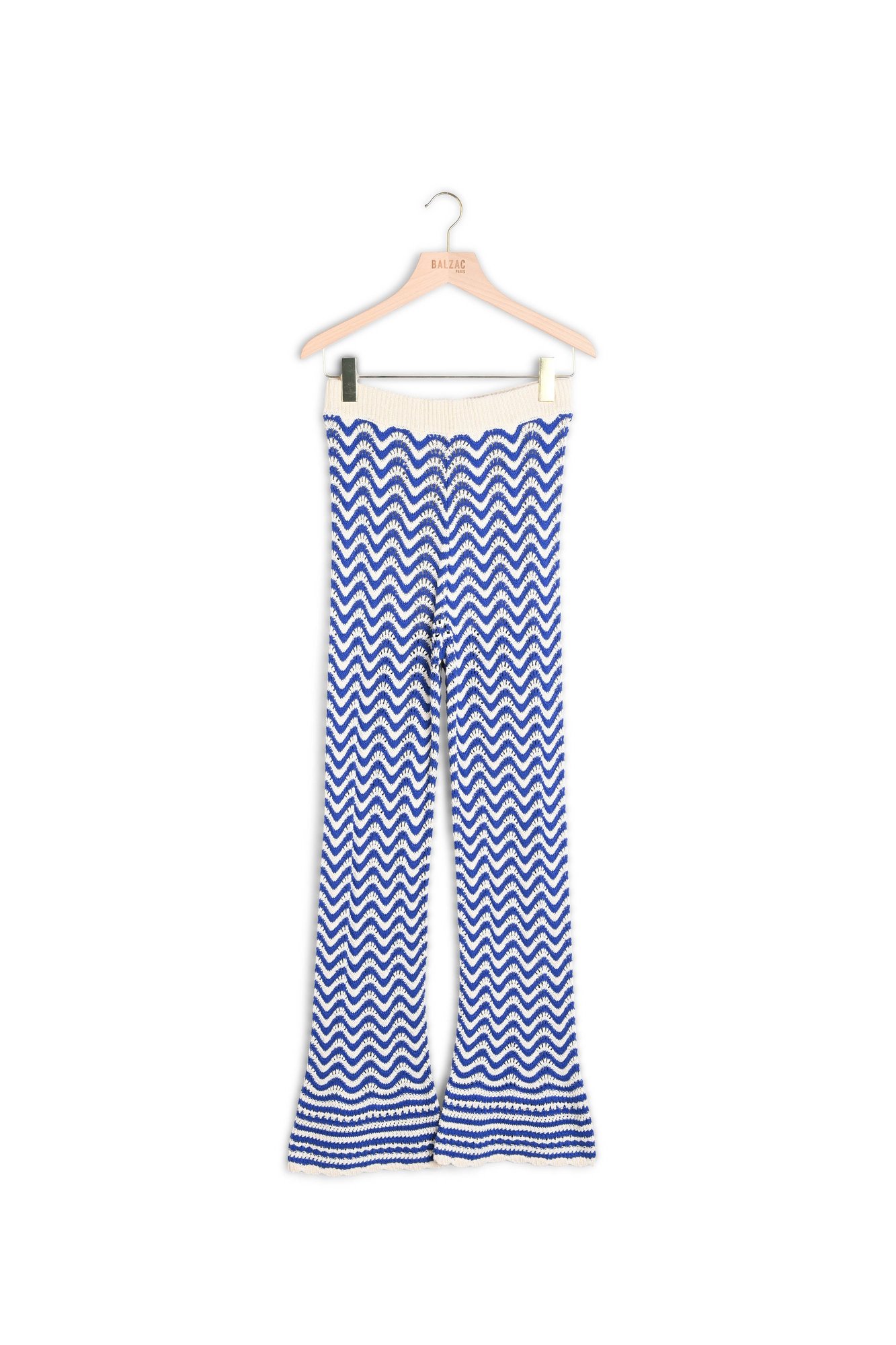 BLEU ET ÉCRU