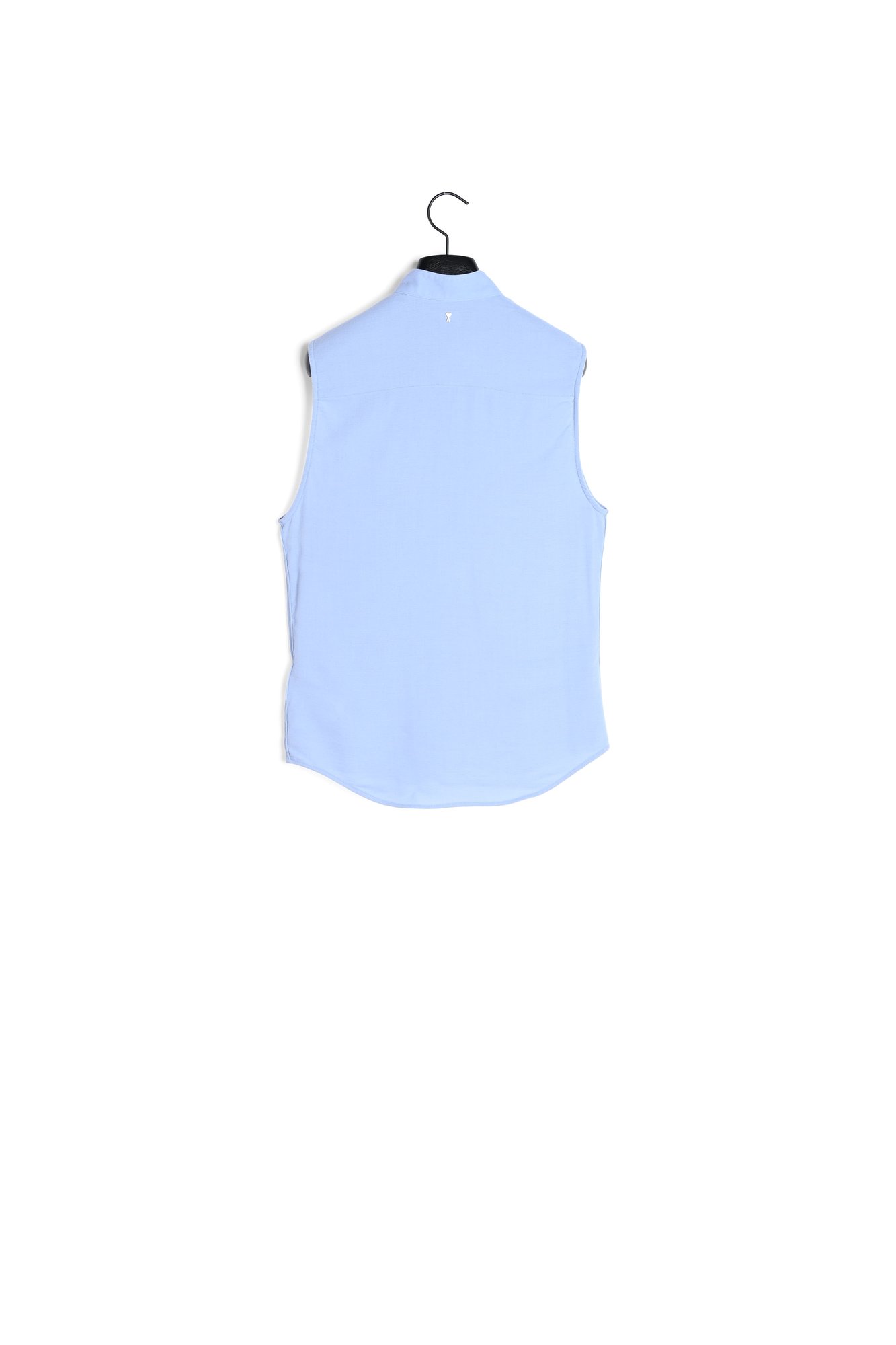 Sleeveless shirt