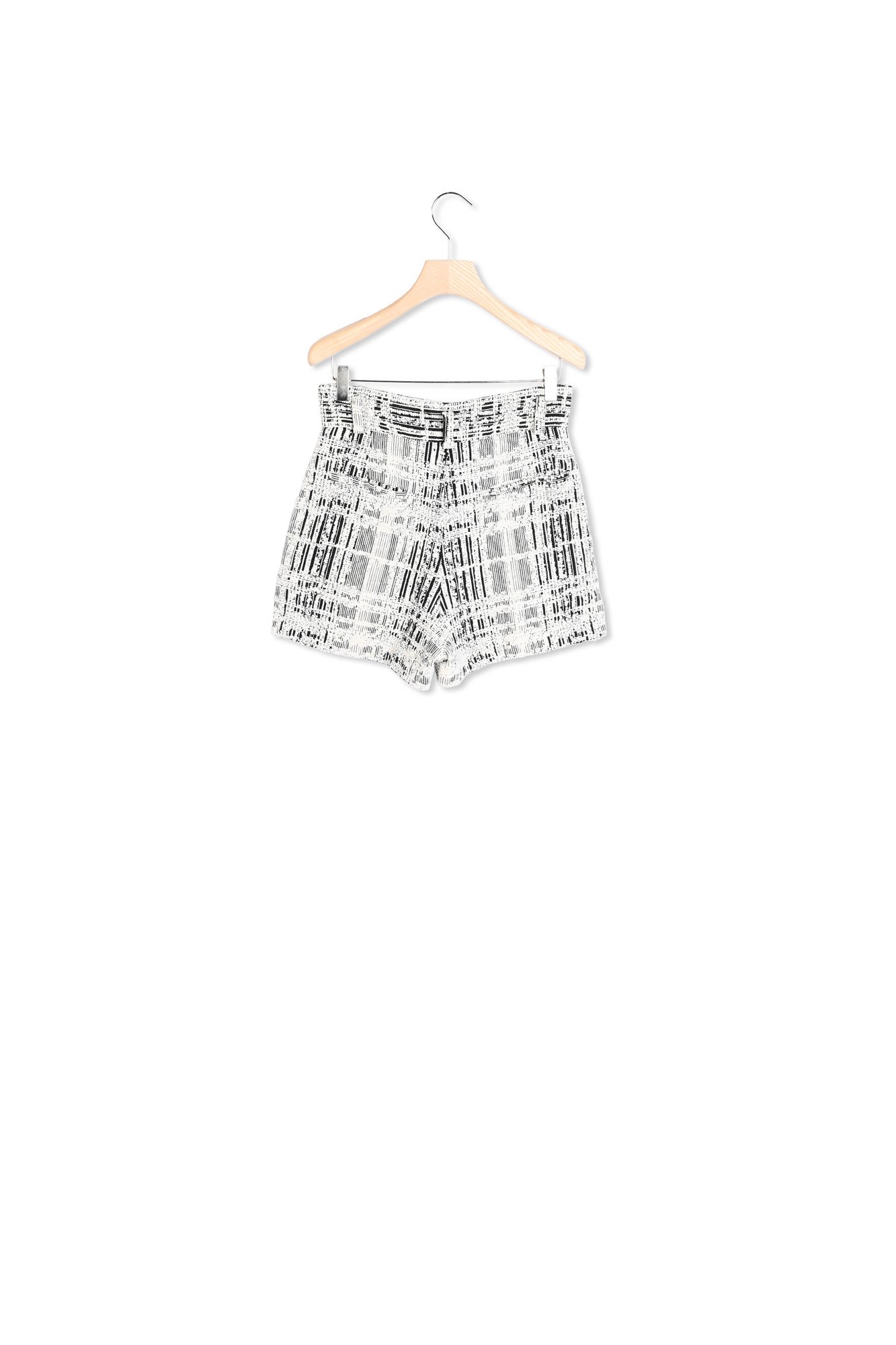 Short QUANIRA