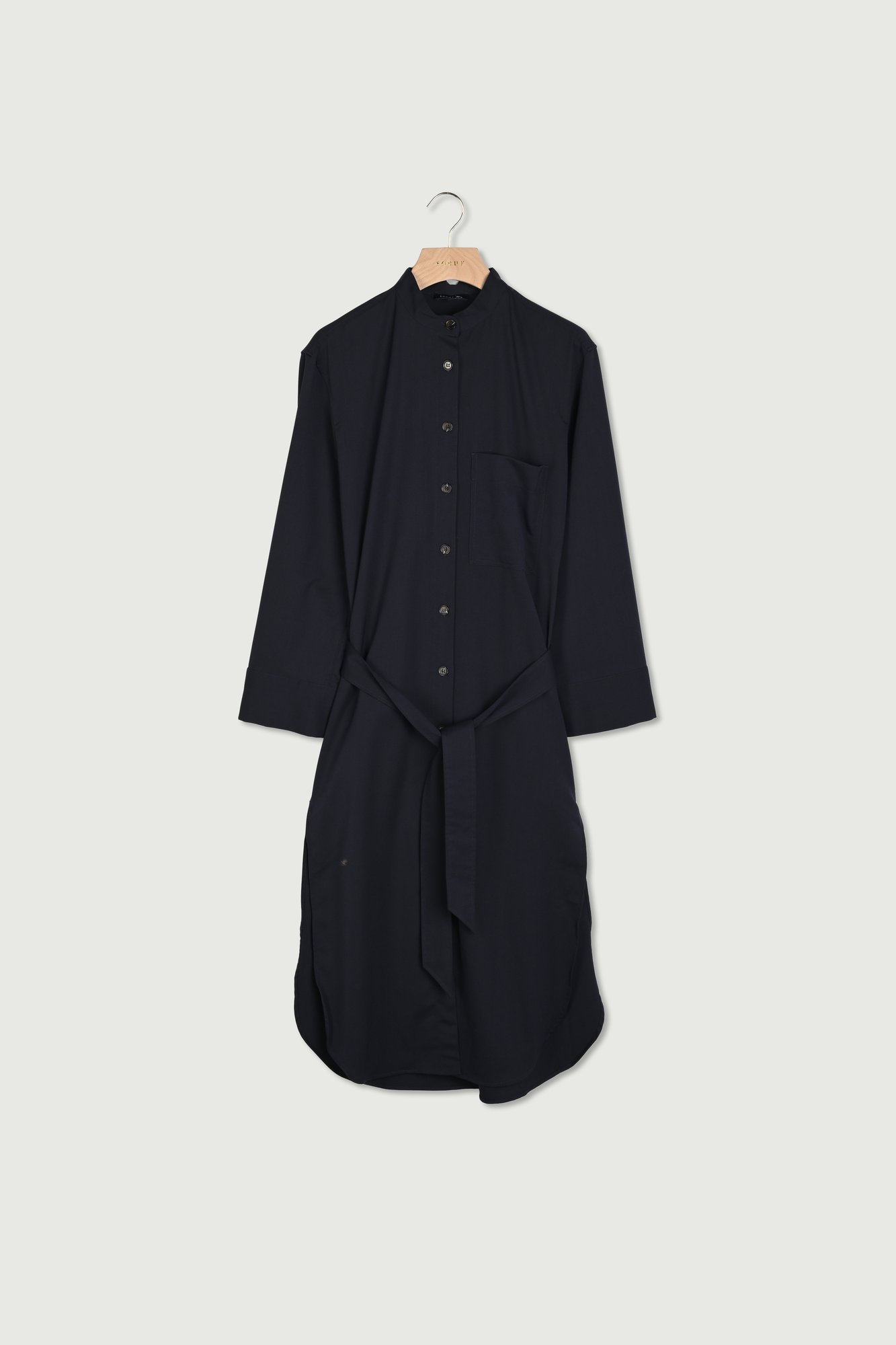 ROBE AKIKO