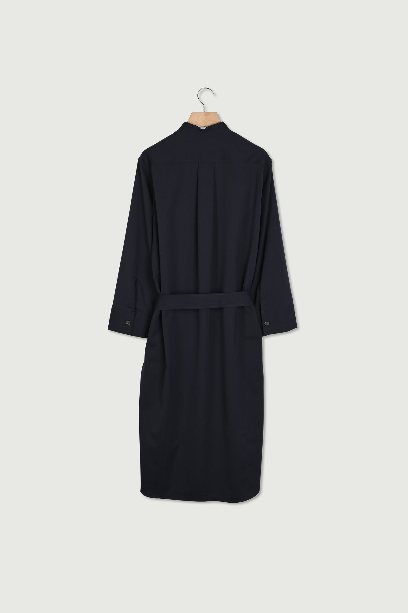 ROBE AKIKO