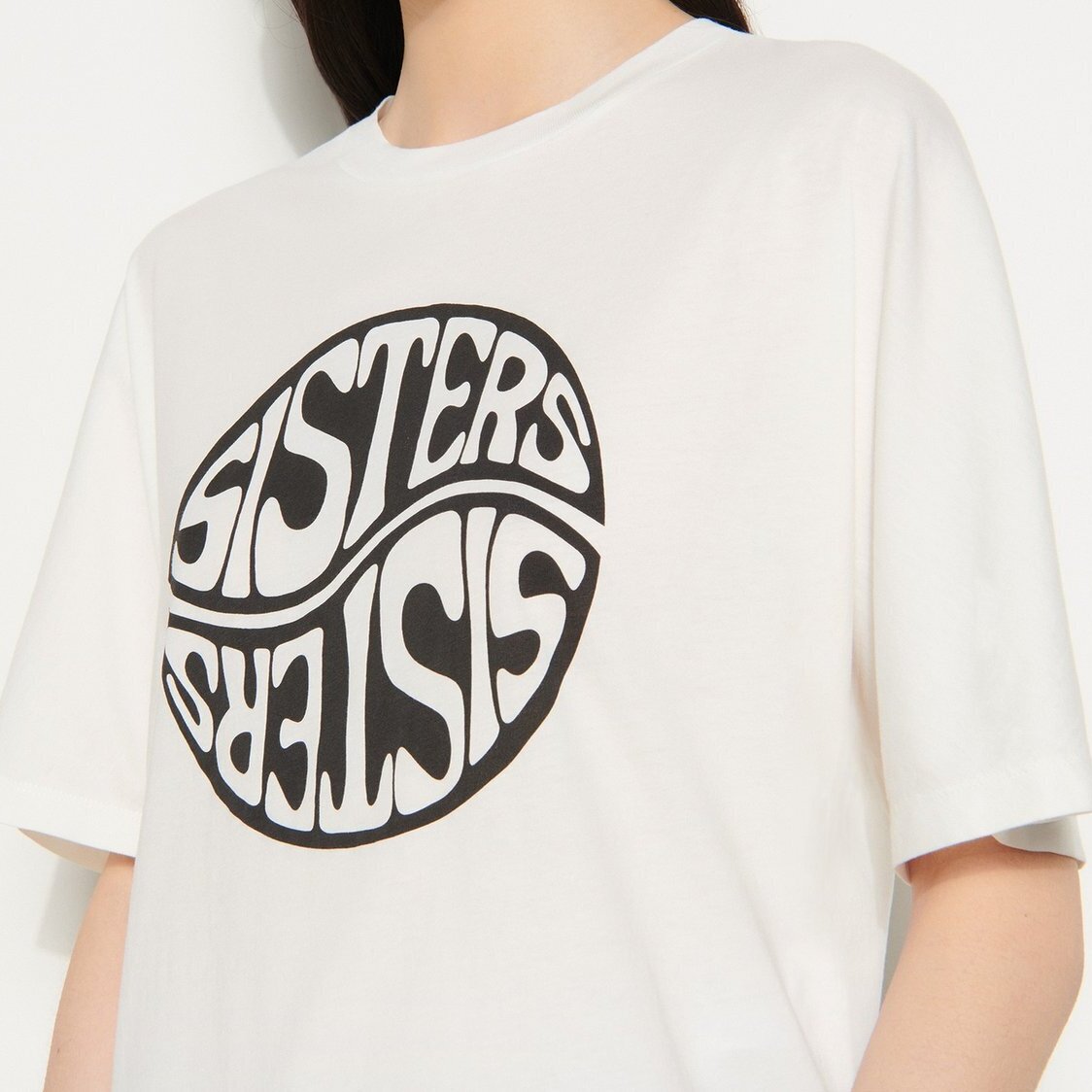 T-Shirt mit kontrastierendem Schriftzug Sandro Second-Hand photo 3