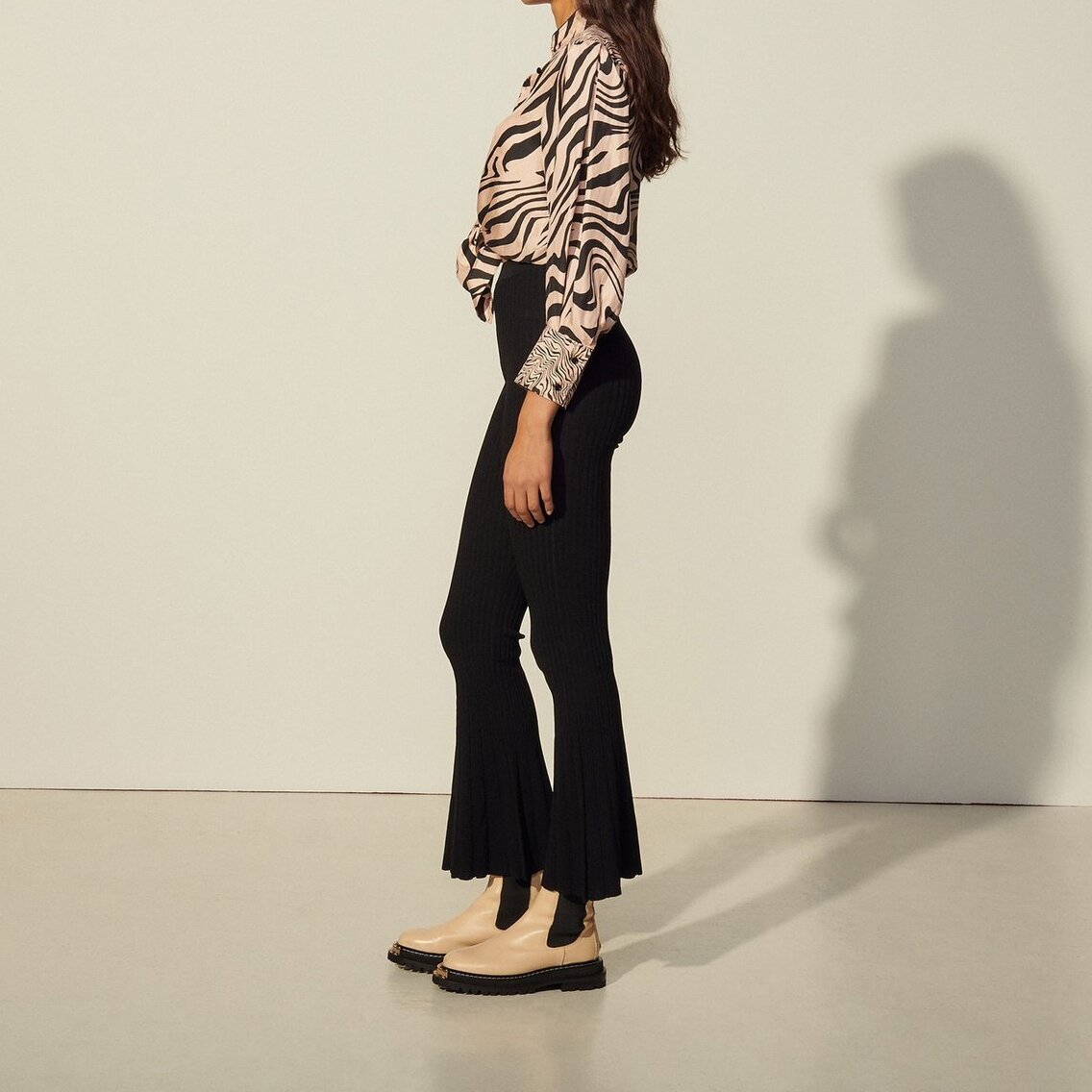 Flared knitted Trousers Sandro second-hand photo 1
