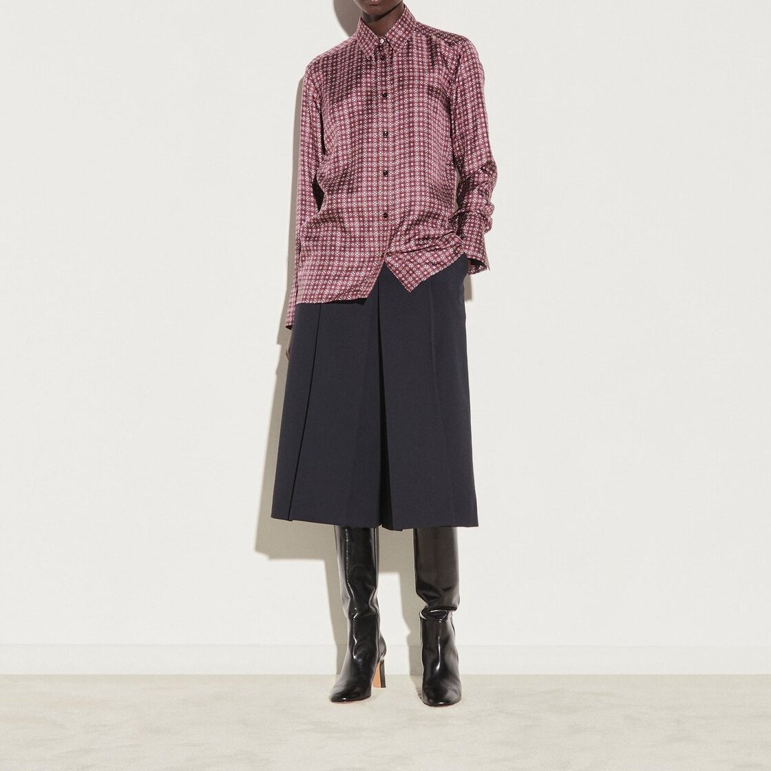 Chemise classique en twill de soie Sandro seconde main photo 4