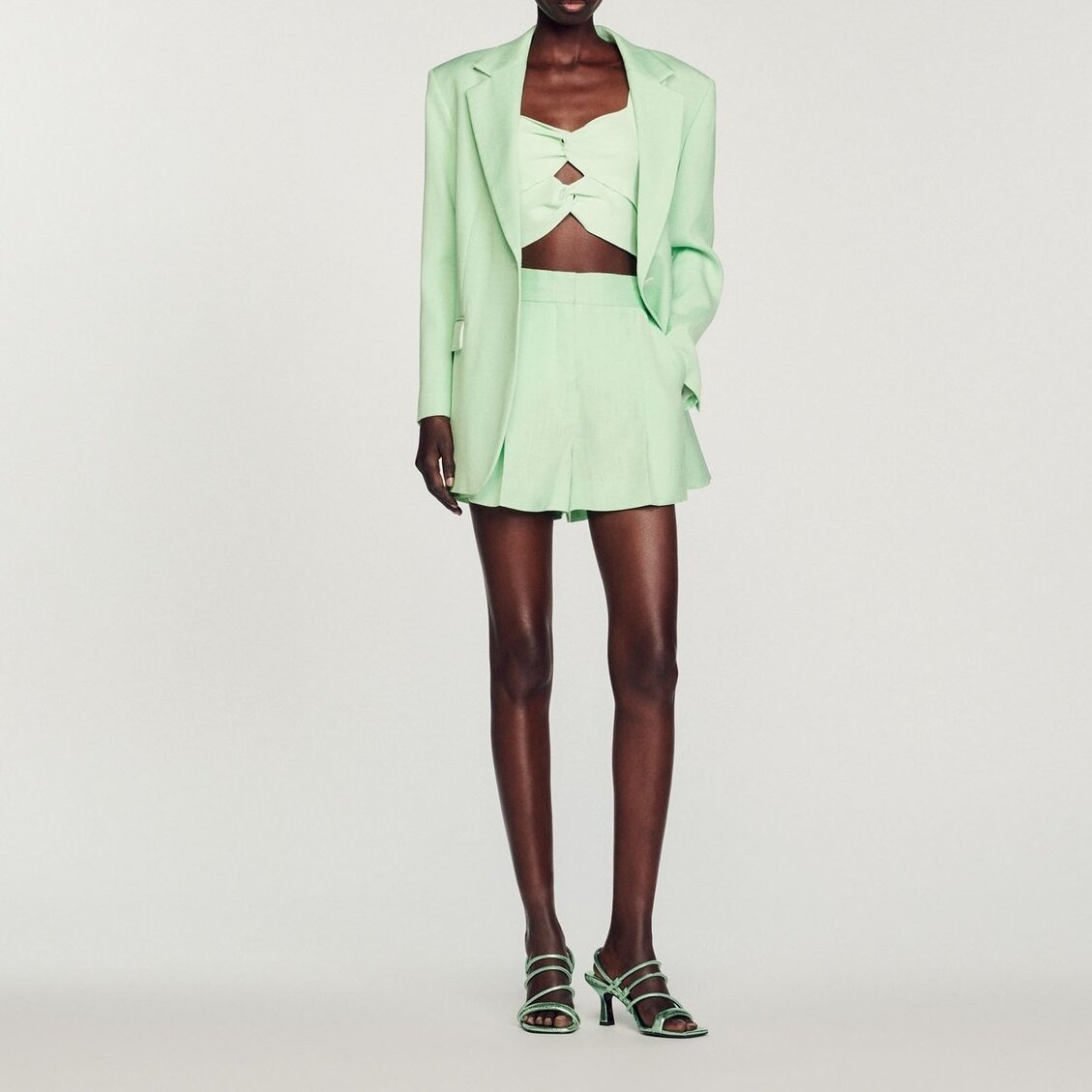Short large Sandro seconde main photo 2
