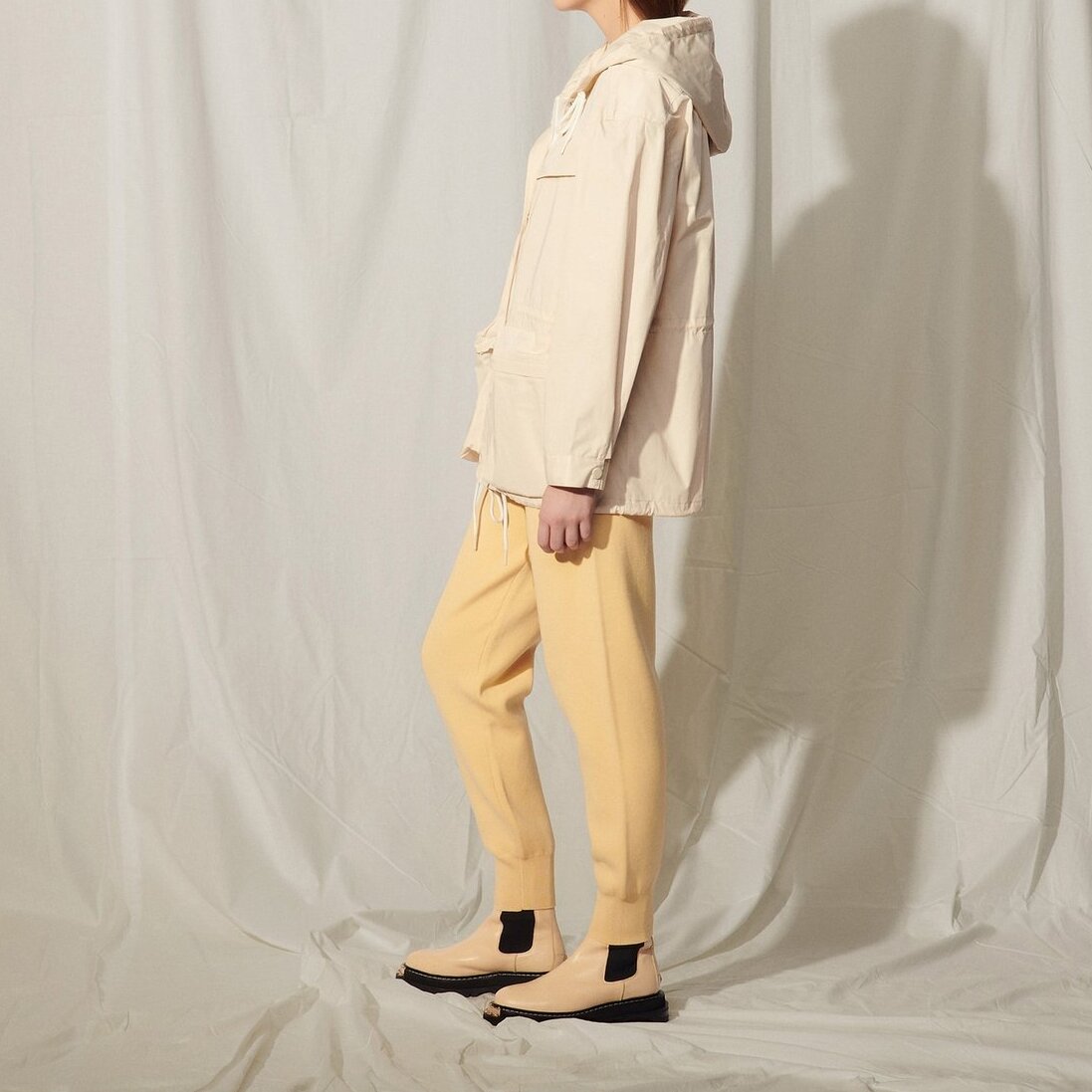 Blouson en nylon à capuche Sandro seconde main photo 2