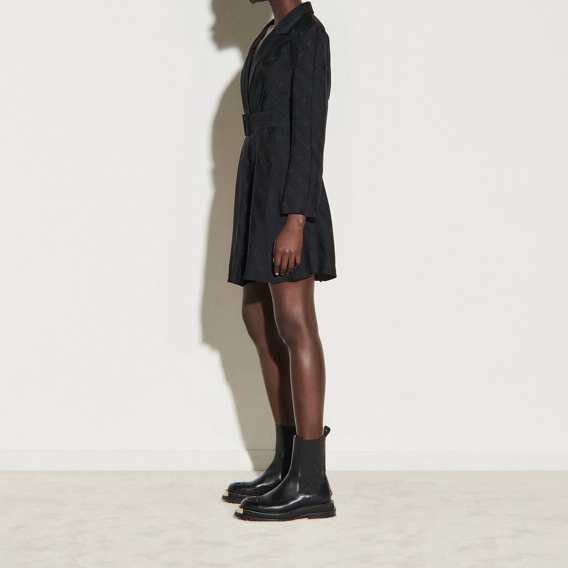 Kurzes Kleid im Blazer-Stil Sandro Second-Hand photo 2