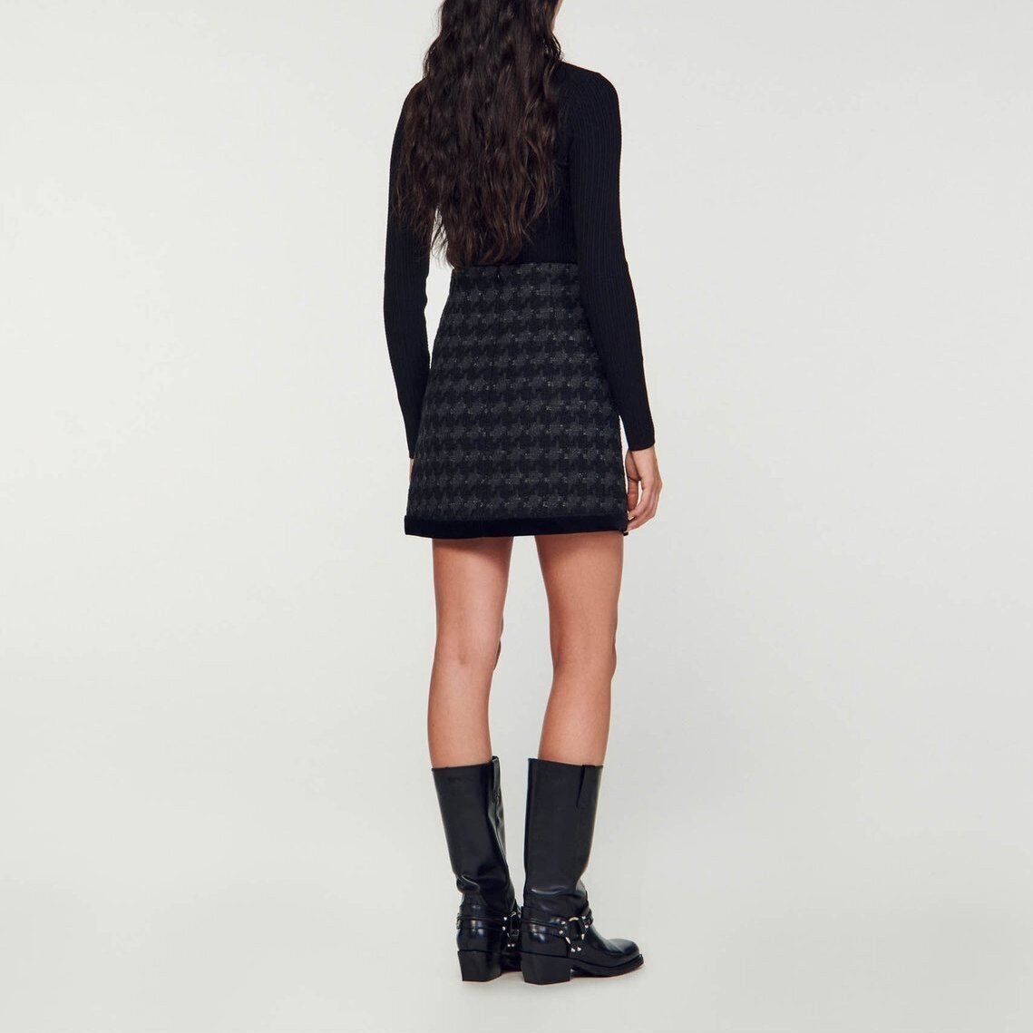 Jupe courte en tweed pied-de-coq Sandro seconde main photo 5