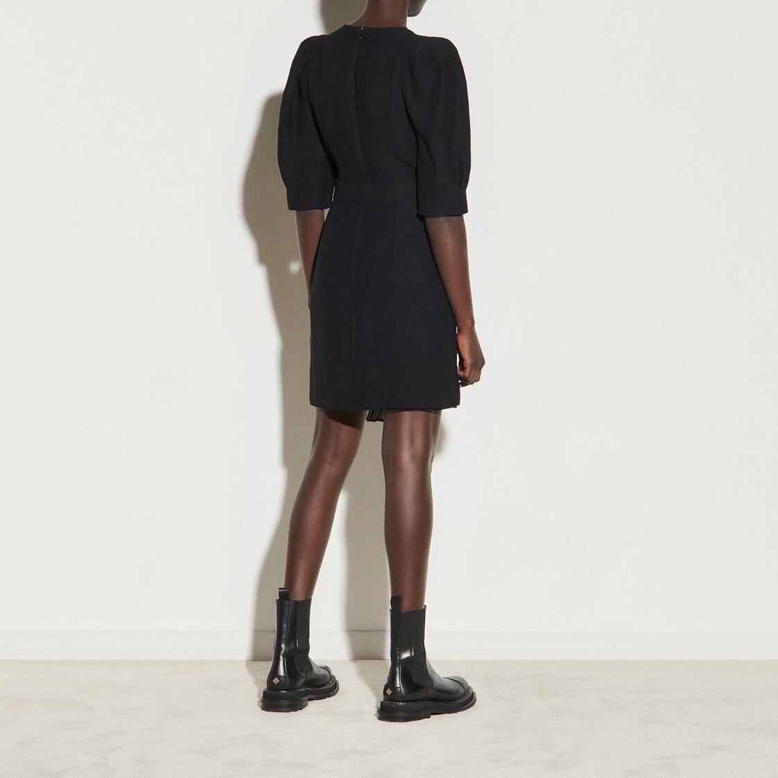 Short wraparound Dress Sandro tweedehands photo 2