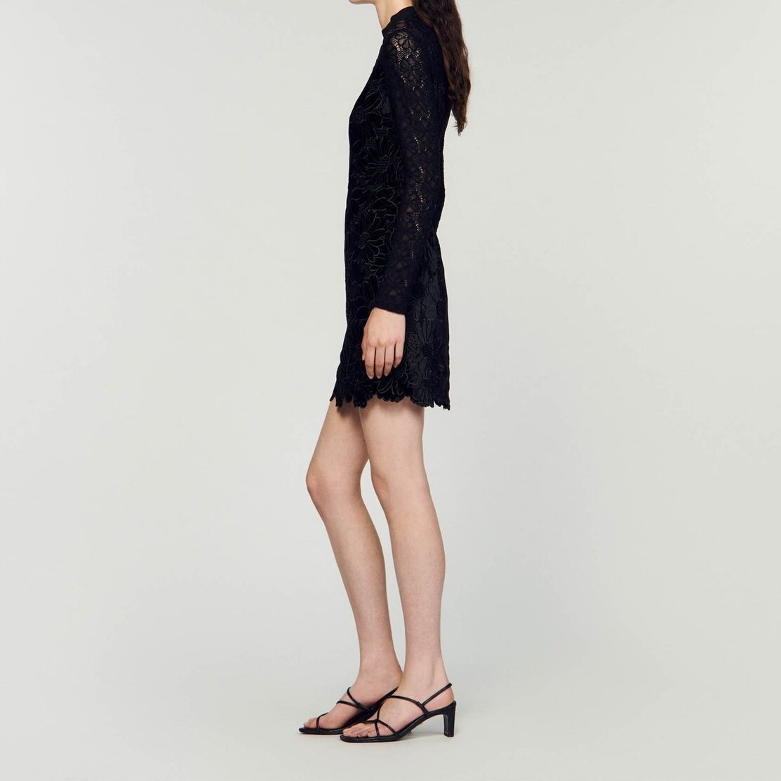 Robe en guipure marguerite Sandro seconde main photo 7