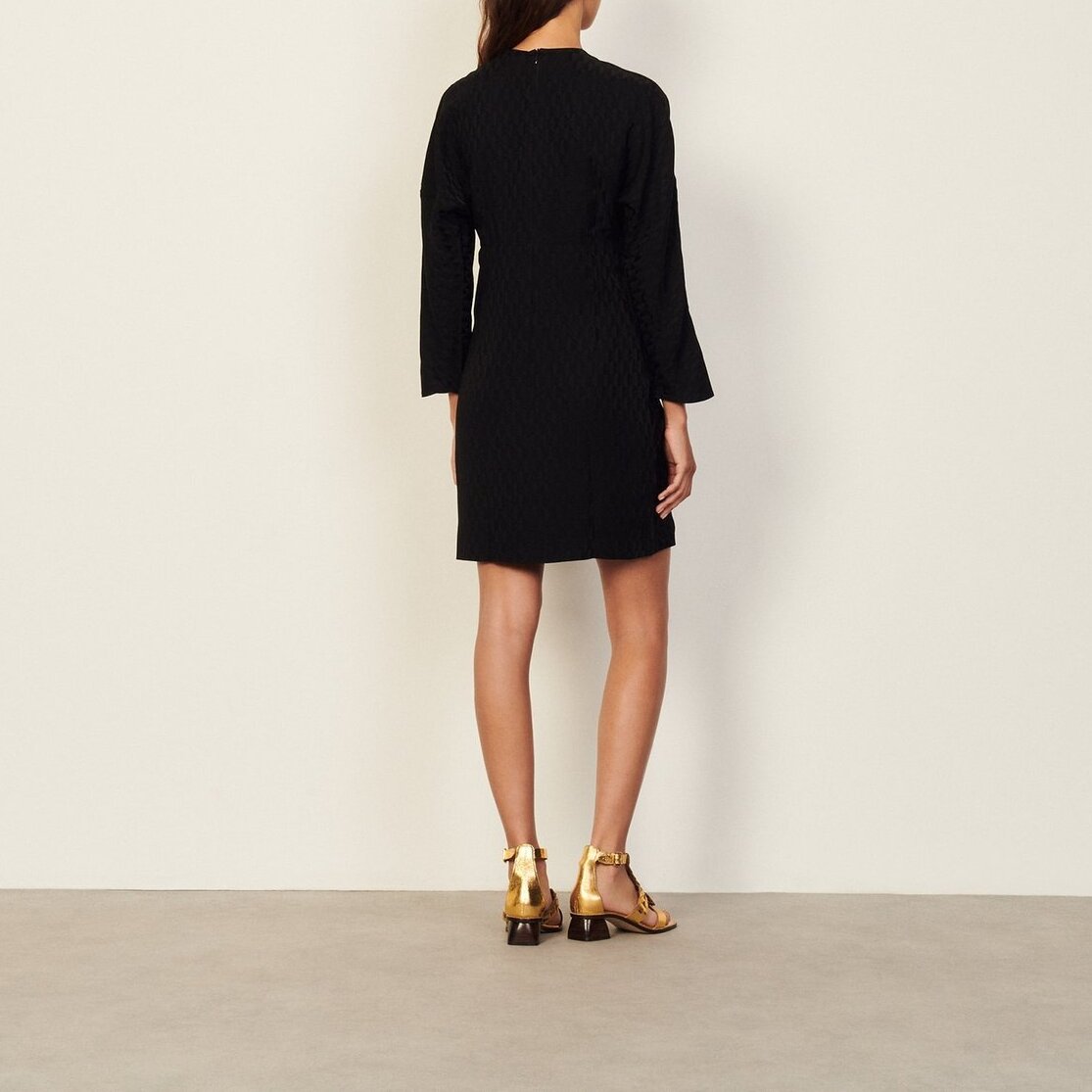 Robe Noir Sandro seconde main photo 3