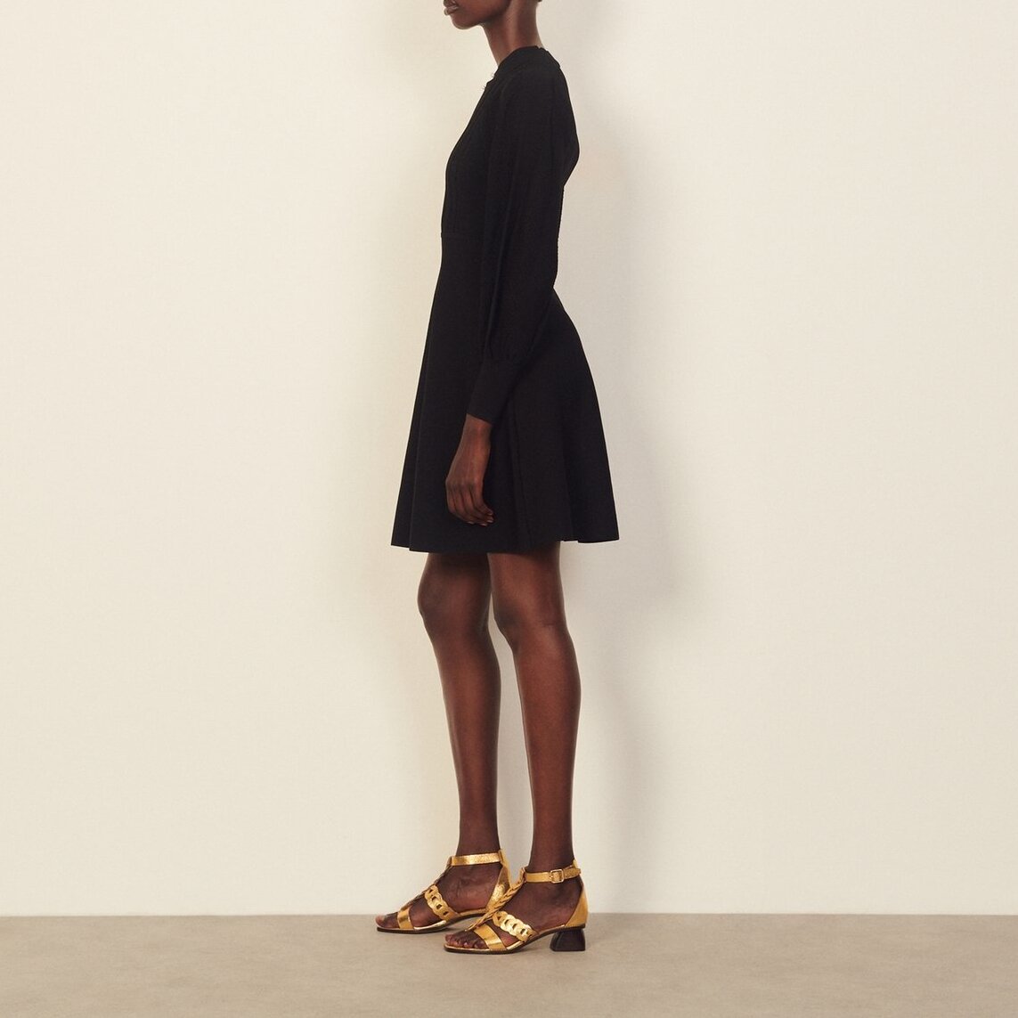 Robe Noir Sandro seconde main photo 4