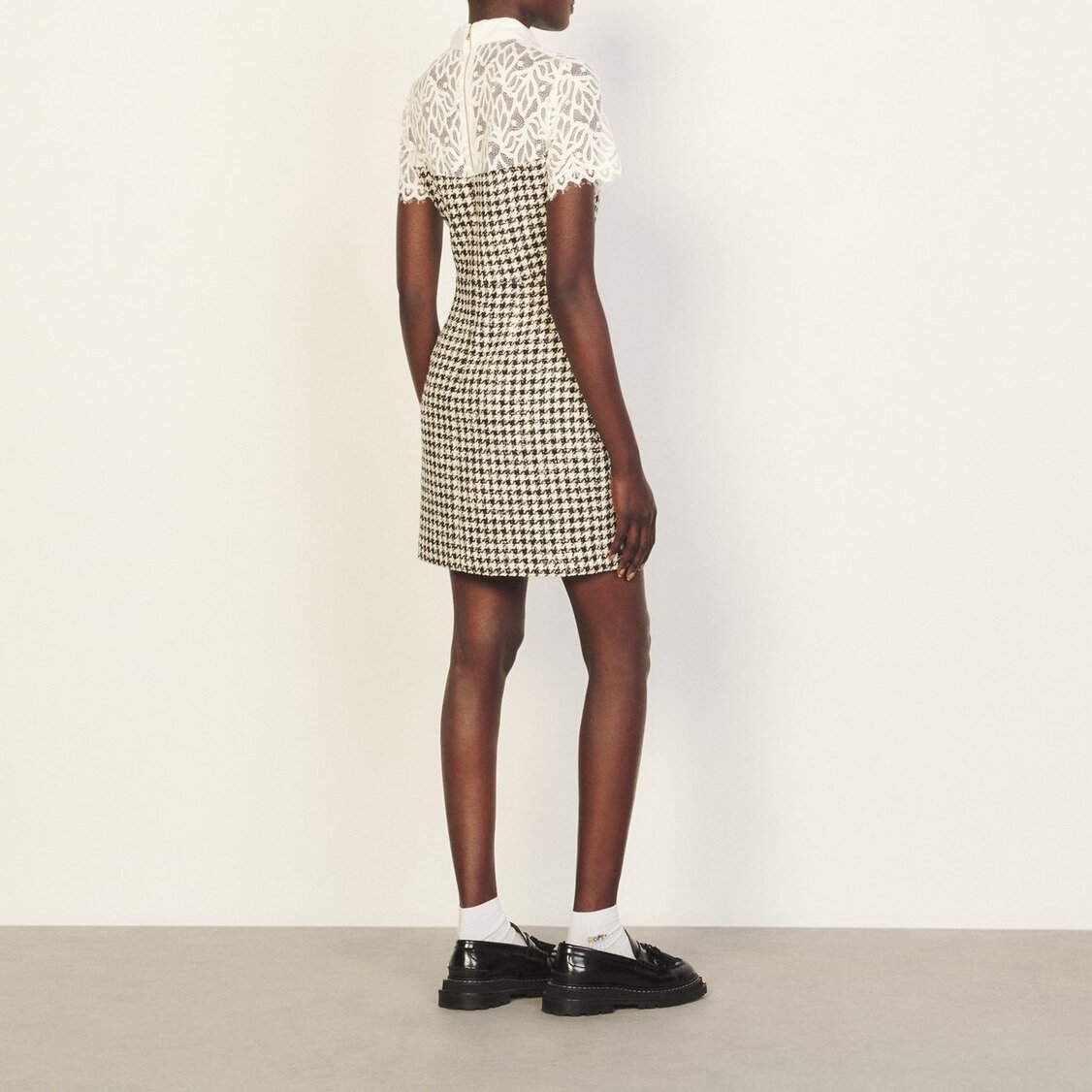 Robe Blanc/Noir Sandro seconde main photo 3