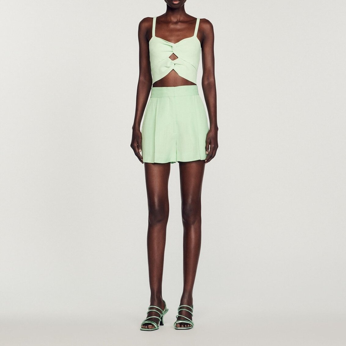 Short large Sandro seconde main photo 3