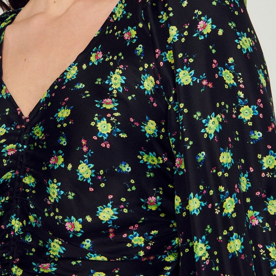 Vestido corto fruncido, estampado floral Sandro segunda mano photo 4