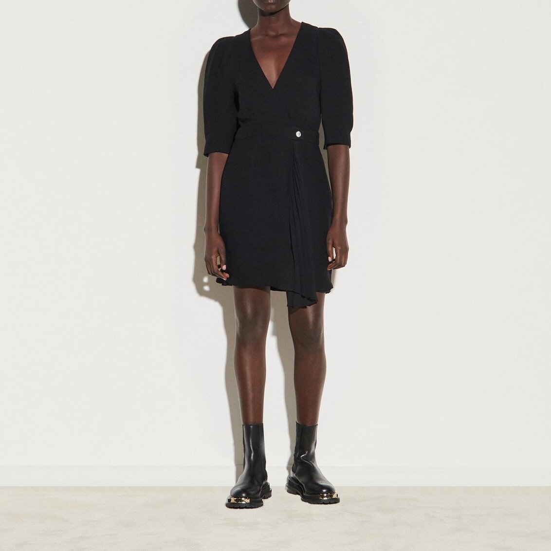 Short wraparound Dress Sandro tweedehands photo 4