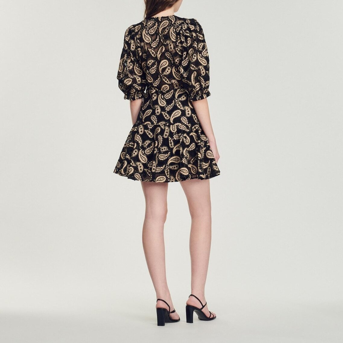 Korte paisley jurk van guipurekant Sandro tweedehands photo 4
