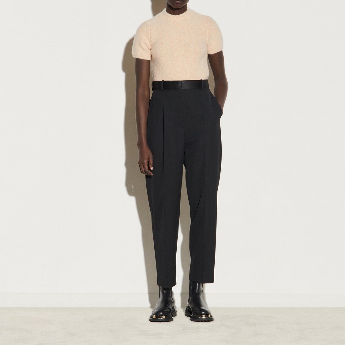 Gerade Hose aus zwei Materialien Sandro Second-Hand photo 5