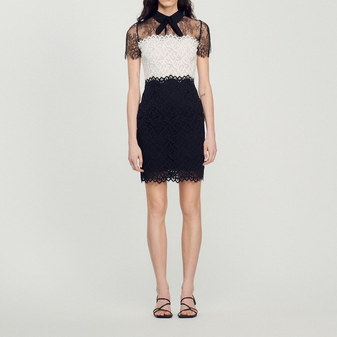 Robe en dentelle bi-couleur Sandro seconde main photo 3