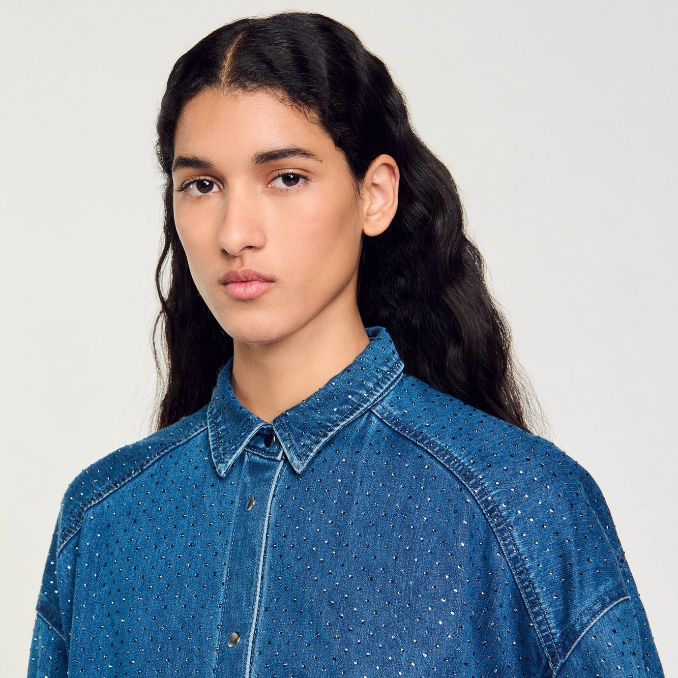 Chemise strassée en Jean Sandro seconde main photo 6