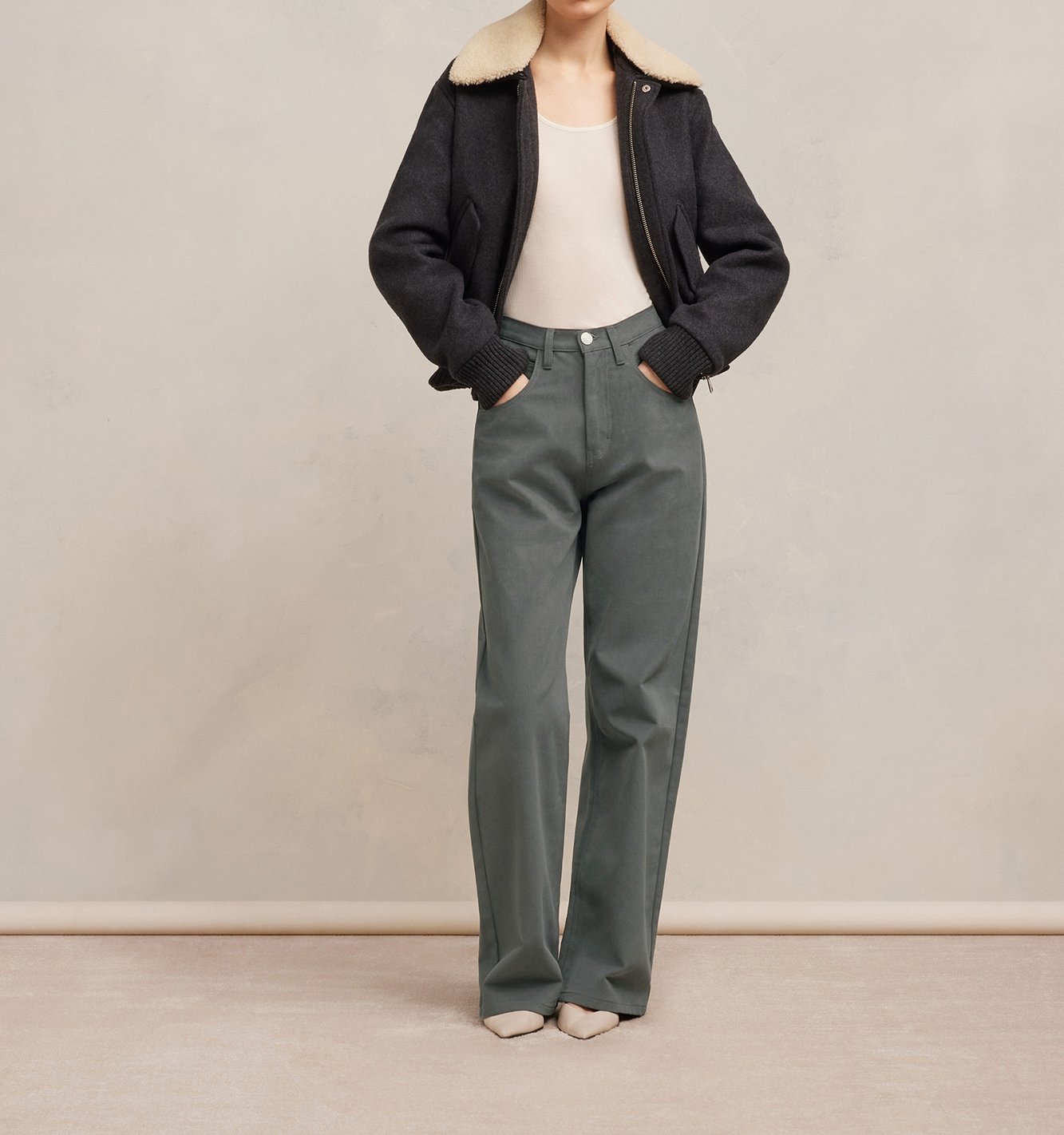 Pantalon straight relaxed Ami seconde main photo 5