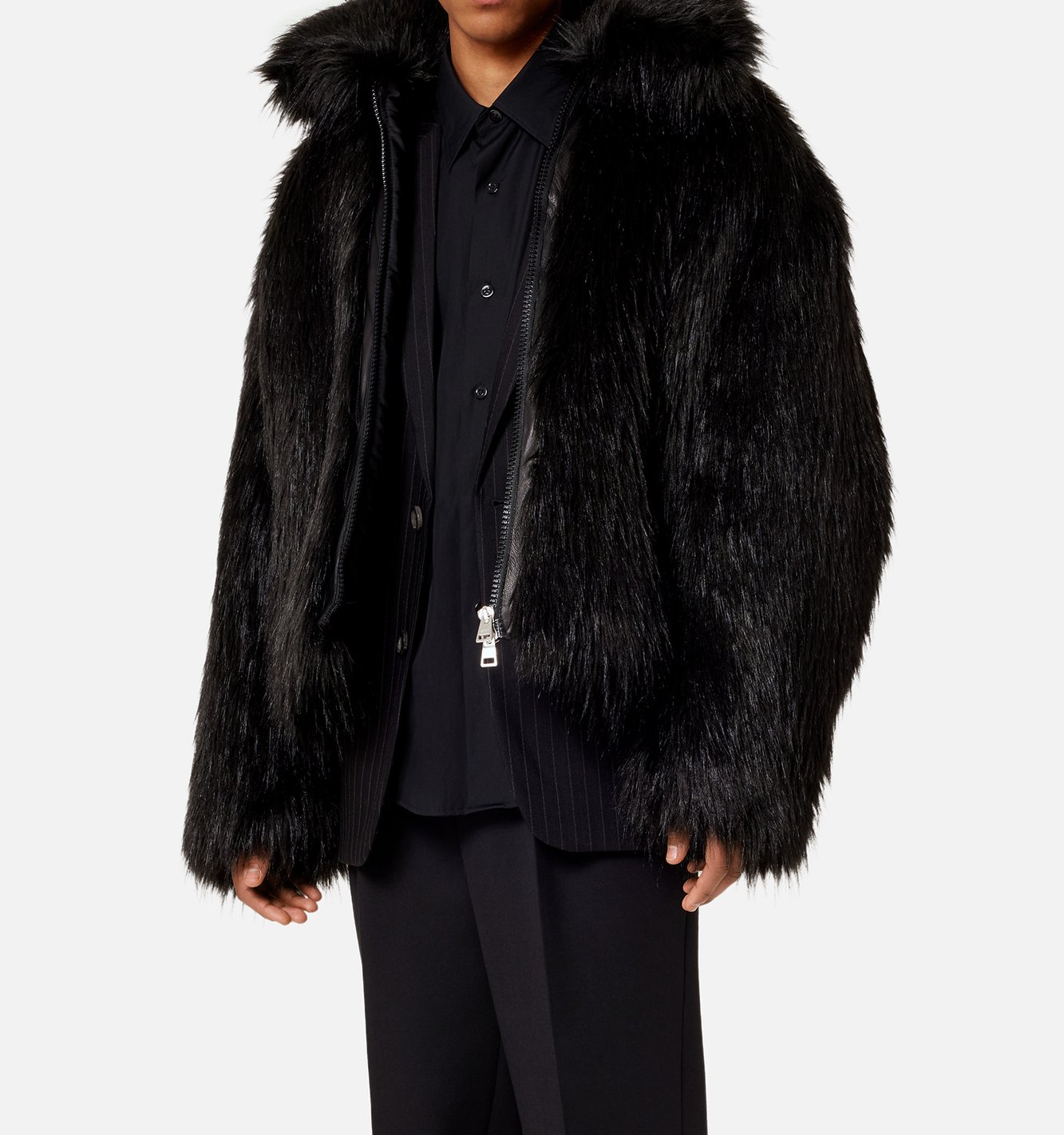 Blouson zippe en fourrure synthétique Ami seconde main photo 4