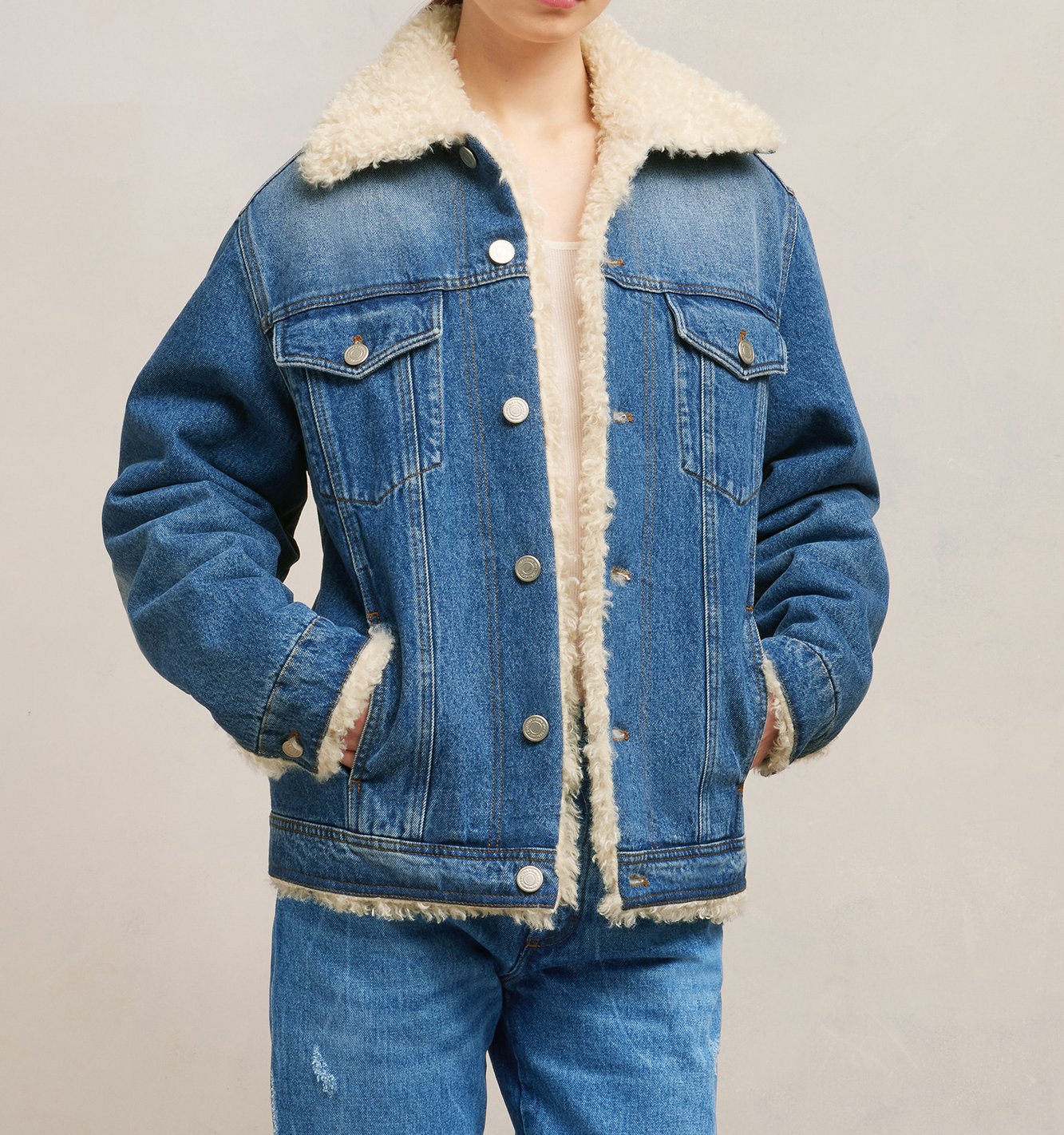 Veste trucker doublée avec fourrure synthetique Ami seconde main photo 8