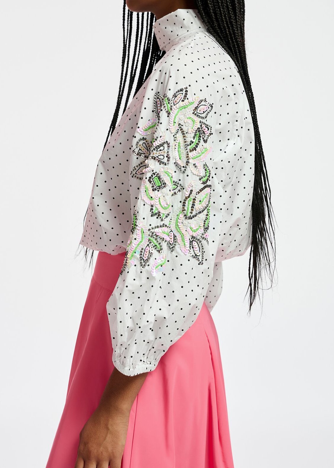 Witte top met stippen en opstaande kraag RE—SSENTIEL tweedehands photo 5