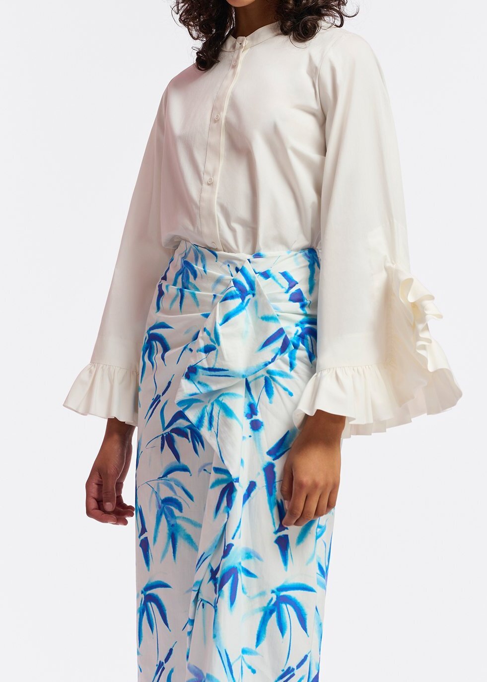 Gebroken witte gedrapeerde midirok met palmbladerenprint RE—SSENTIEL tweedehands photo 6