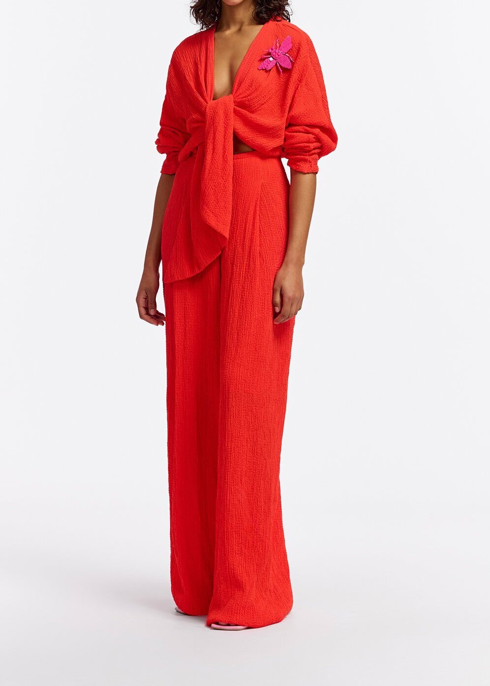 Red seersucker jumpsuit with tied front RE—SSENTIEL second-hand photo 5