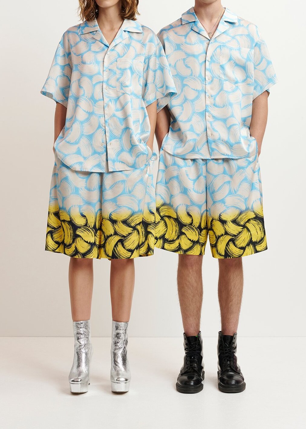Blauwe, gebroken witte en gele short RE—SSENTIEL tweedehands photo 3