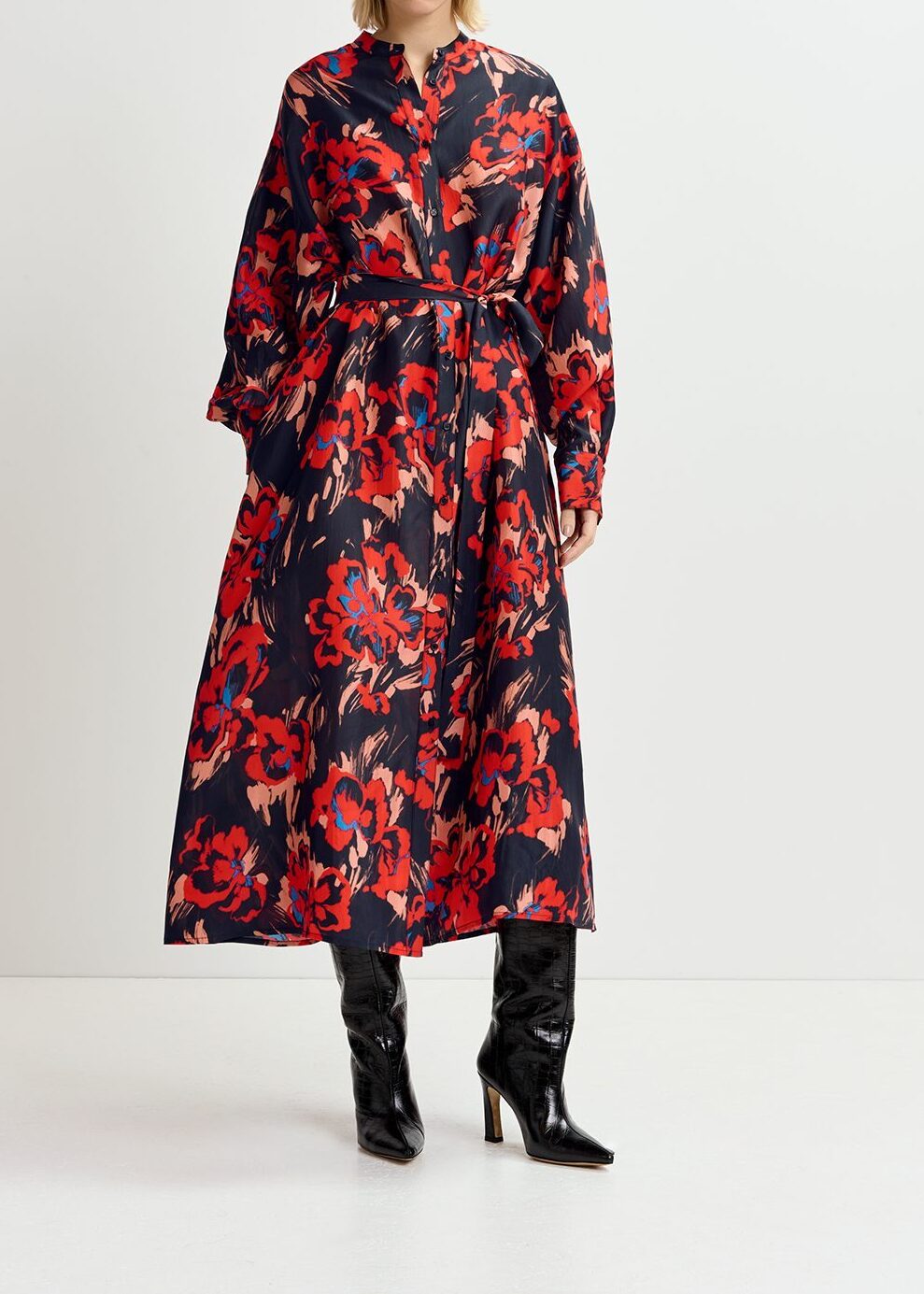 Zwarte zijden maxi-jurk met bloemenprint RE—SSENTIEL tweedehands photo 4