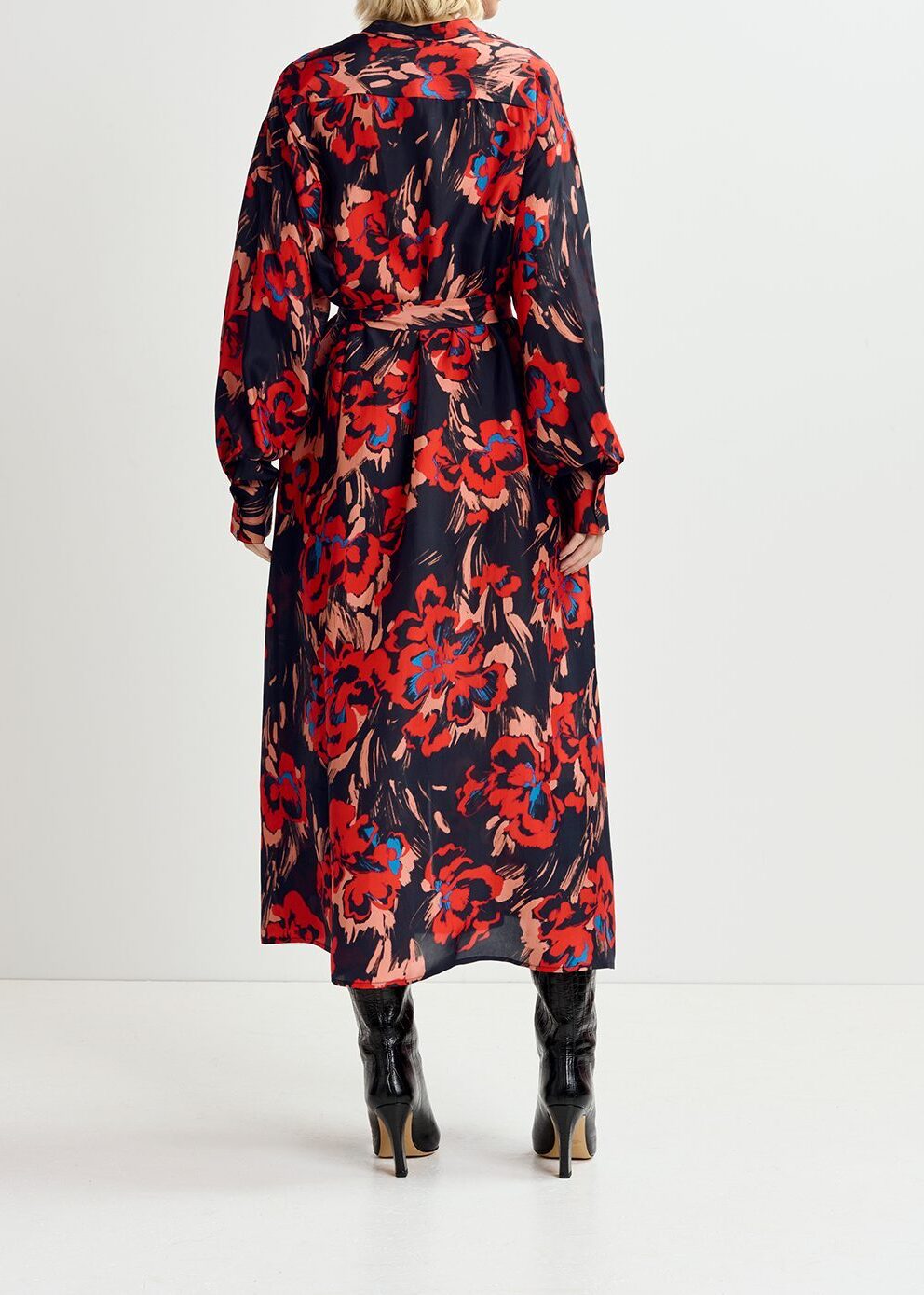 Zwarte zijden maxi-jurk met bloemenprint RE—SSENTIEL tweedehands photo 6