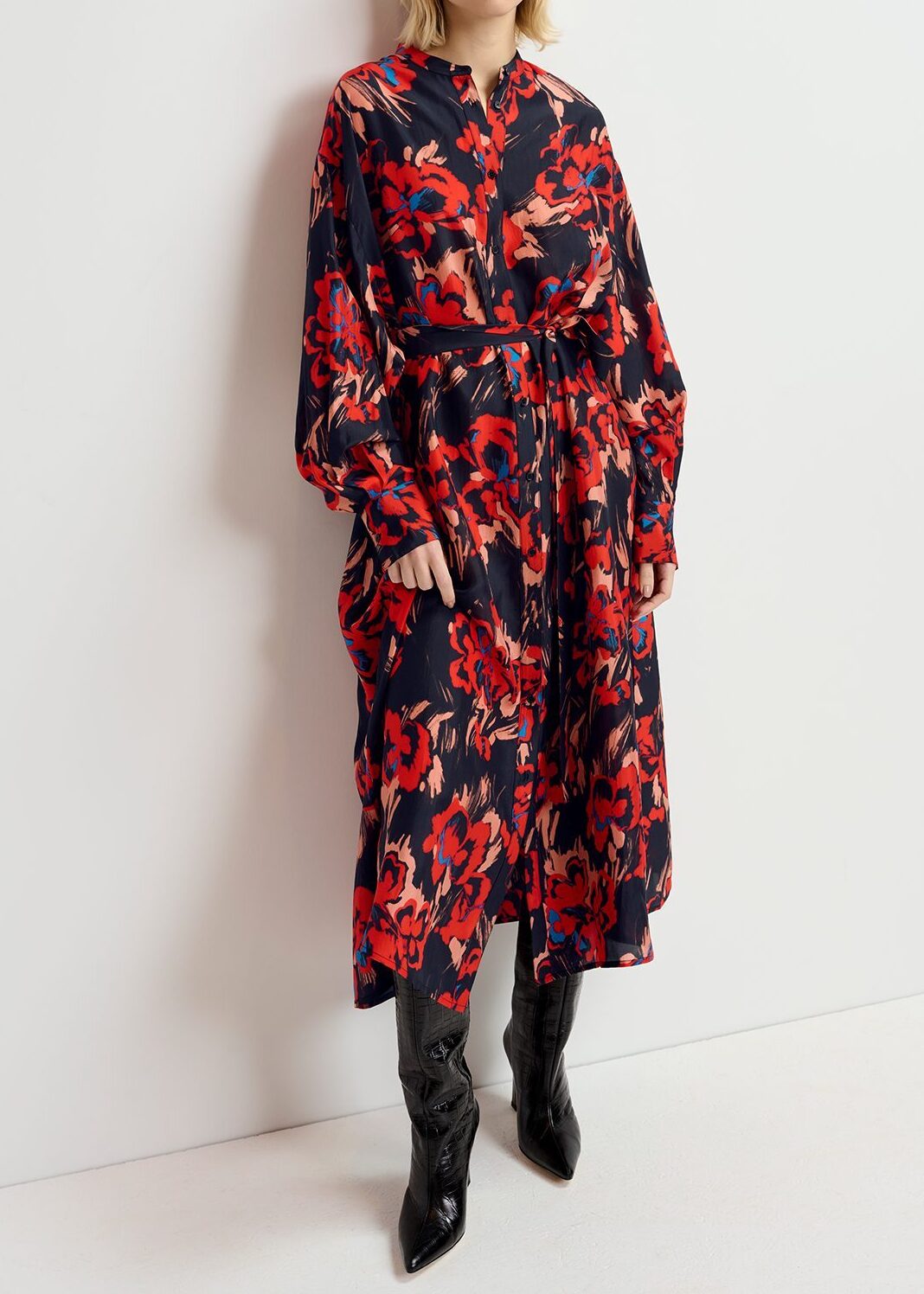 Zwarte zijden maxi-jurk met bloemenprint RE—SSENTIEL tweedehands photo 7