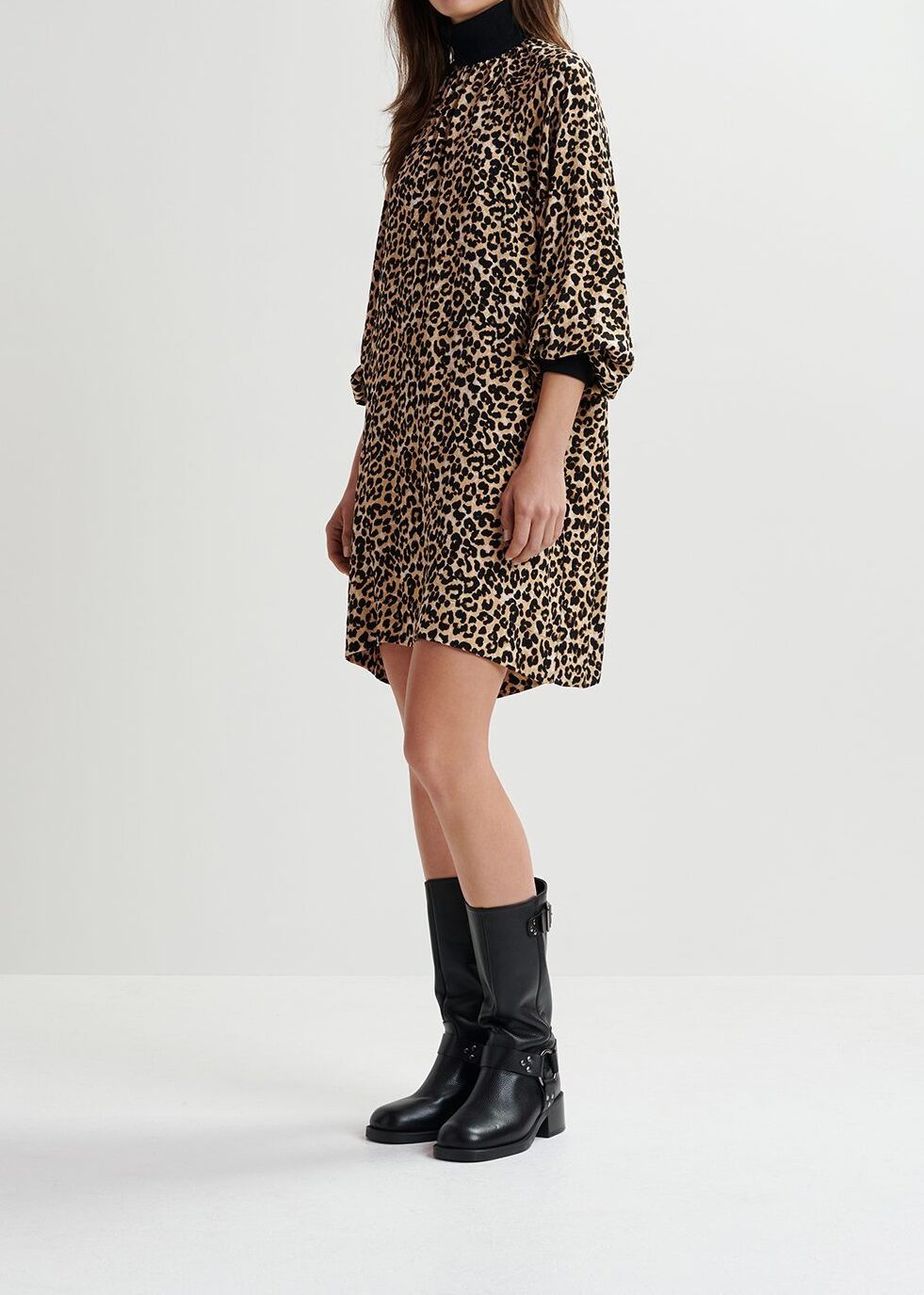 Bruine mini-jurk met luipaardprint en ribgebreide boorden RE—SSENTIEL tweedehands photo 5