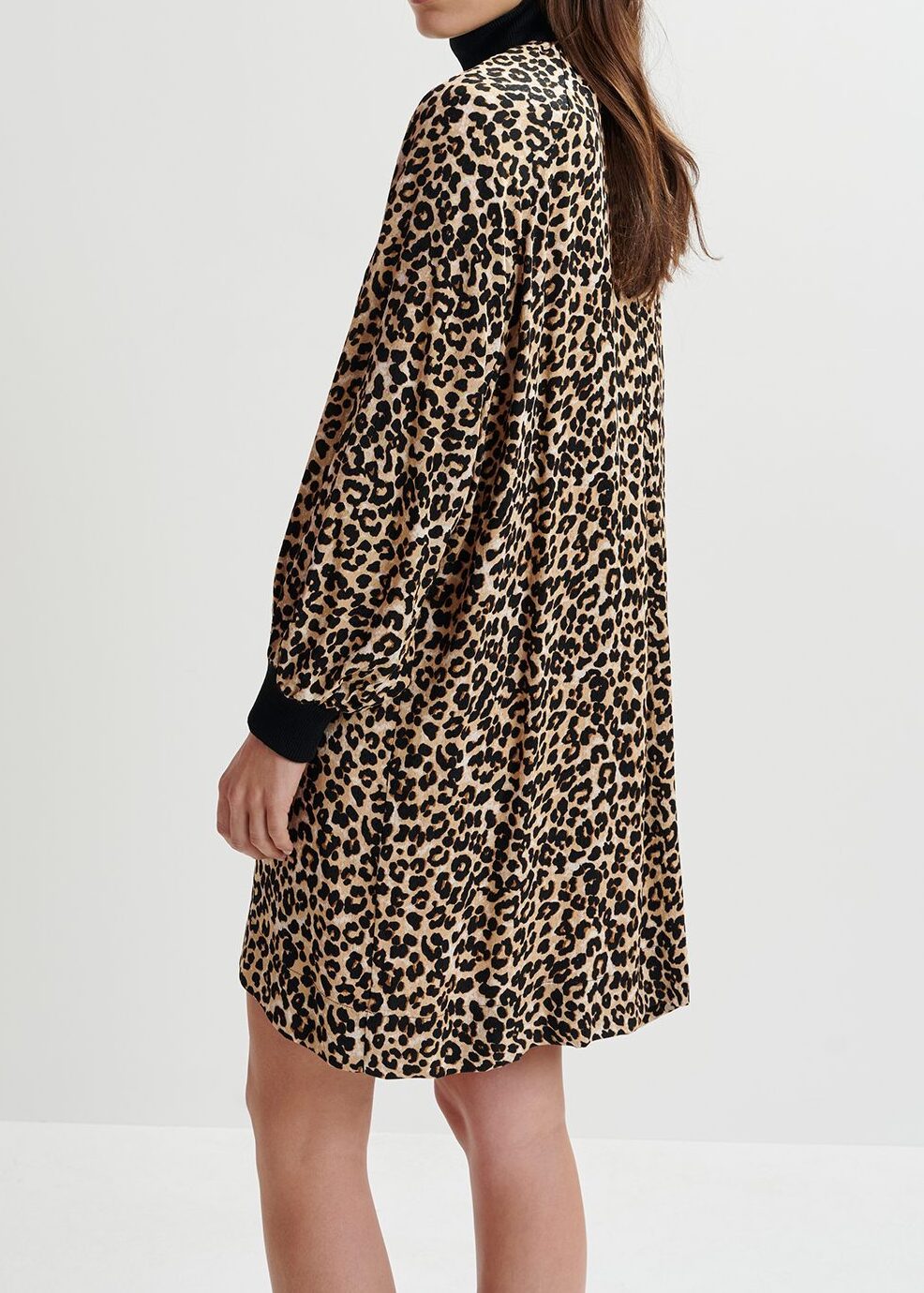 Bruine mini-jurk met luipaardprint en ribgebreide boorden RE—SSENTIEL tweedehands photo 8