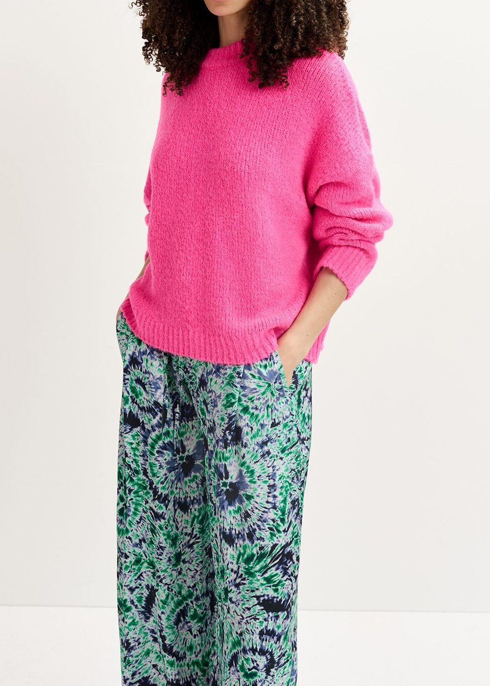 Pull en gros tricot rose fluo RE—SSENTIEL seconde main photo 5
