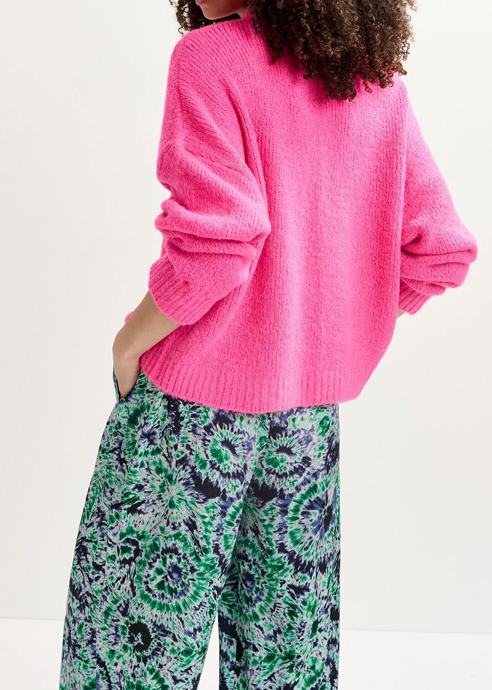 Pull en gros tricot rose fluo RE—SSENTIEL seconde main photo 6