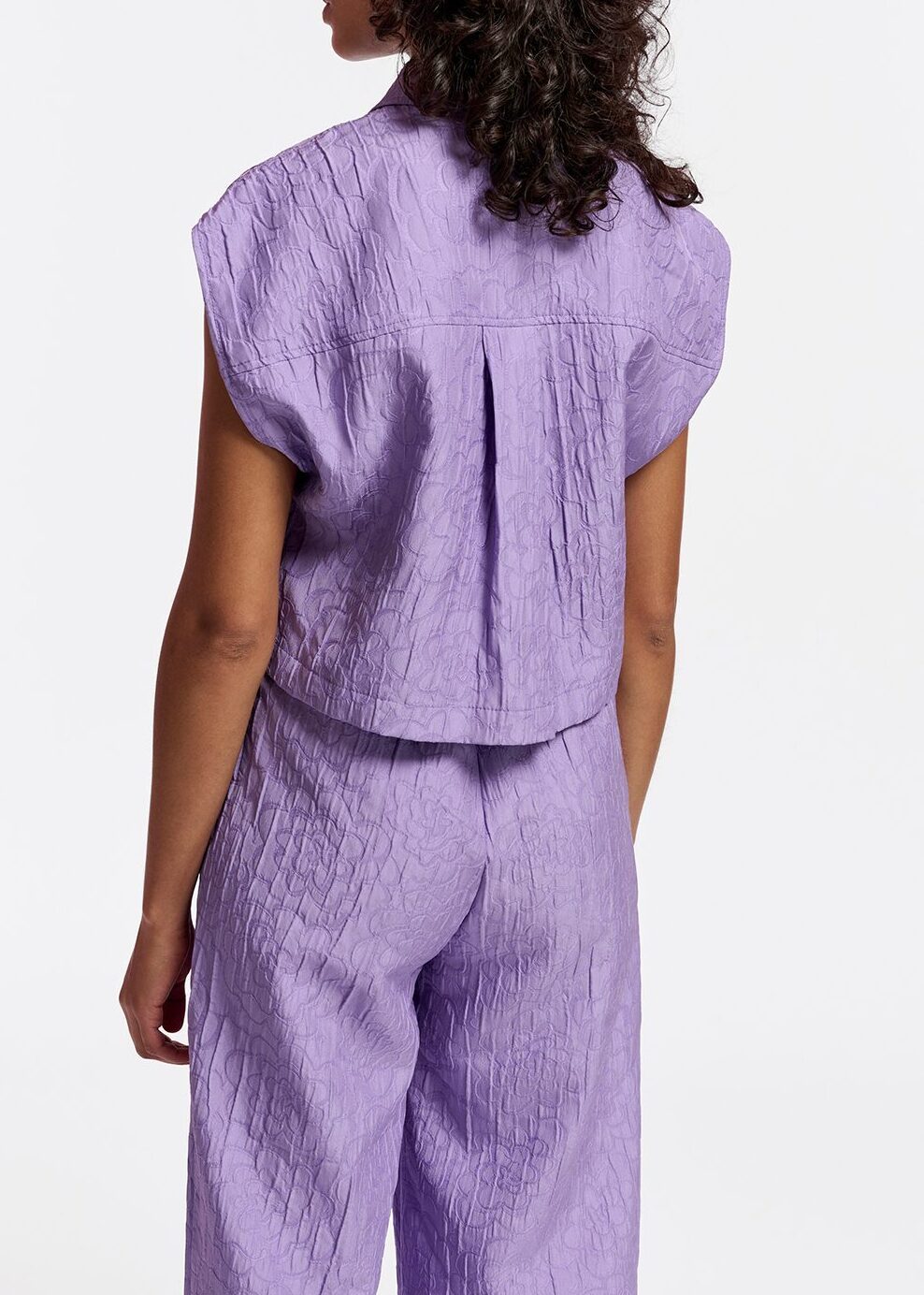 Courte chemise en jacquard fleuri lilas RE—SSENTIEL seconde main photo 7