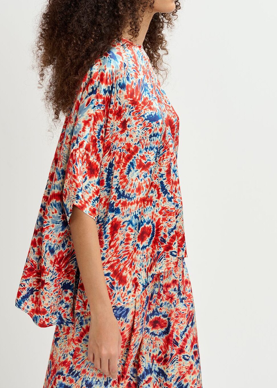 Red and blue tie-dye printed oversized top RE—SSENTIEL second-hand photo 5