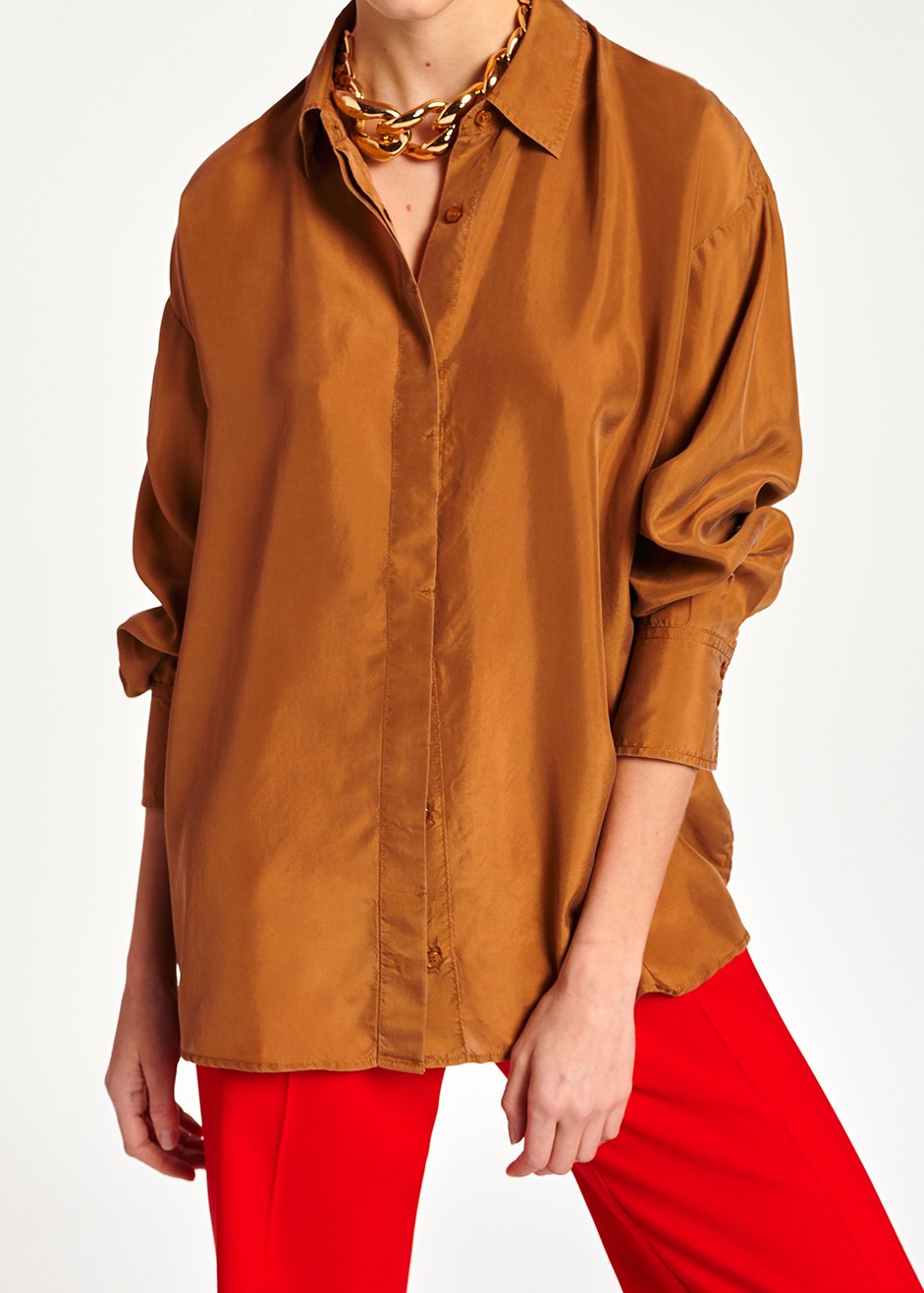 Chemise ample en soie camel RE—SSENTIEL seconde main photo 3