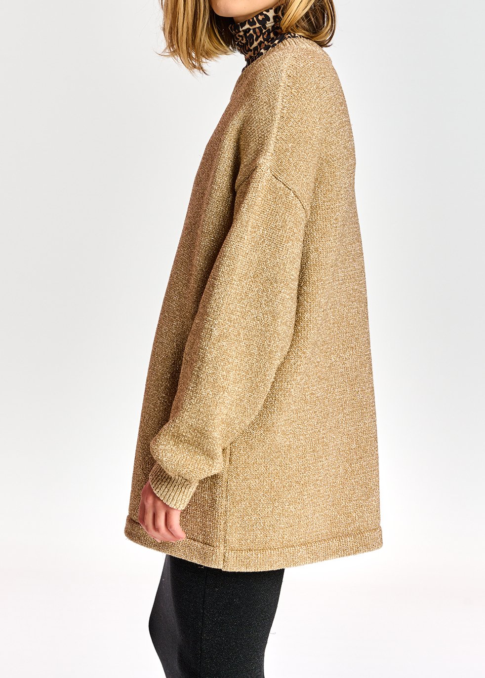 Pull doré à  coupe ample RE—SSENTIEL seconde main photo 3