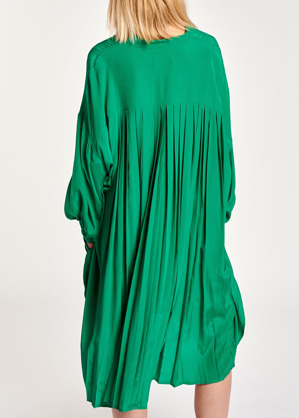 Green relaxed-fit shirt dress with plissé backside RE—SSENTIEL second-hand photo 7