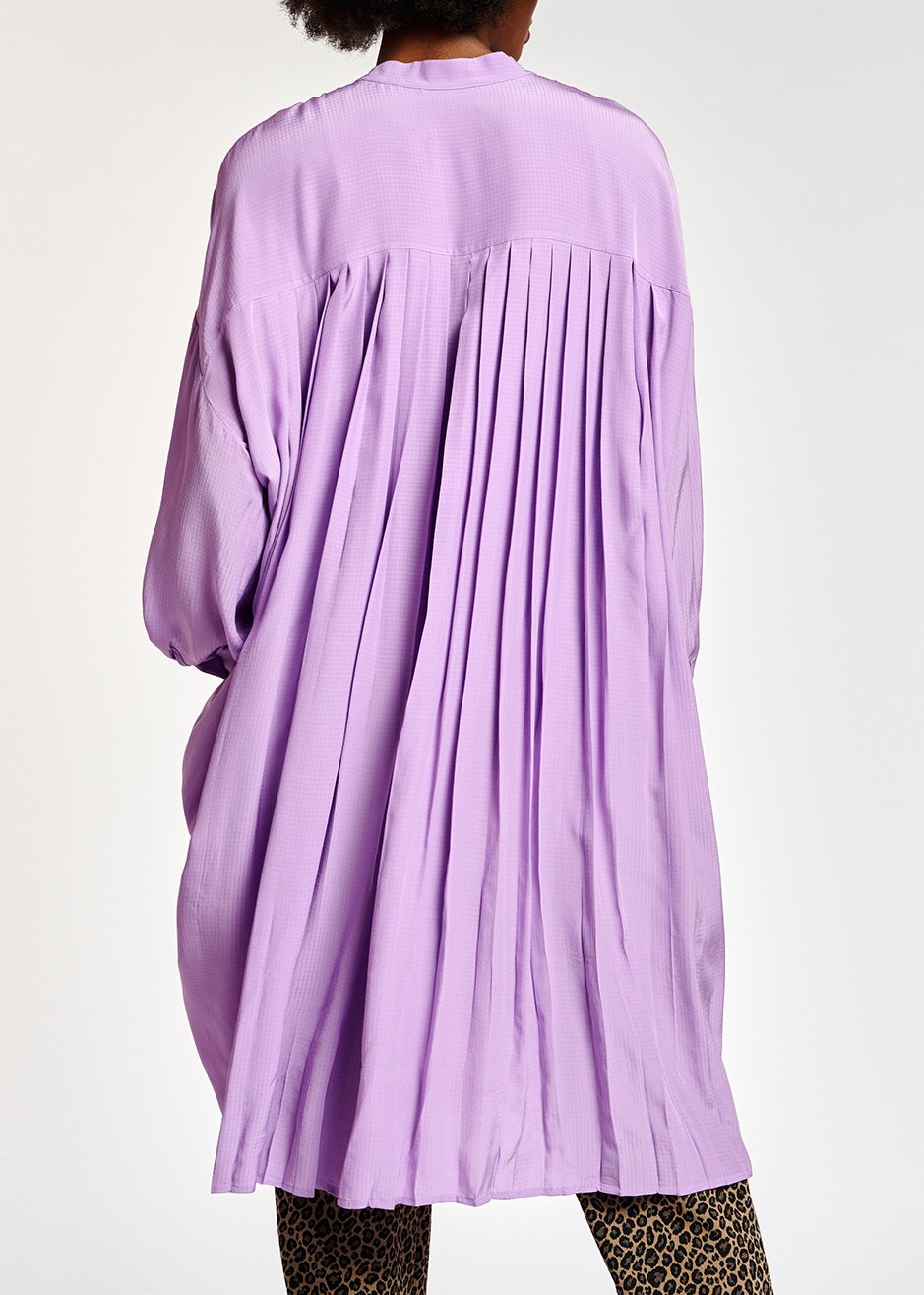 Robe chemise lilas au dos plissé RE—SSENTIEL seconde main photo 7
