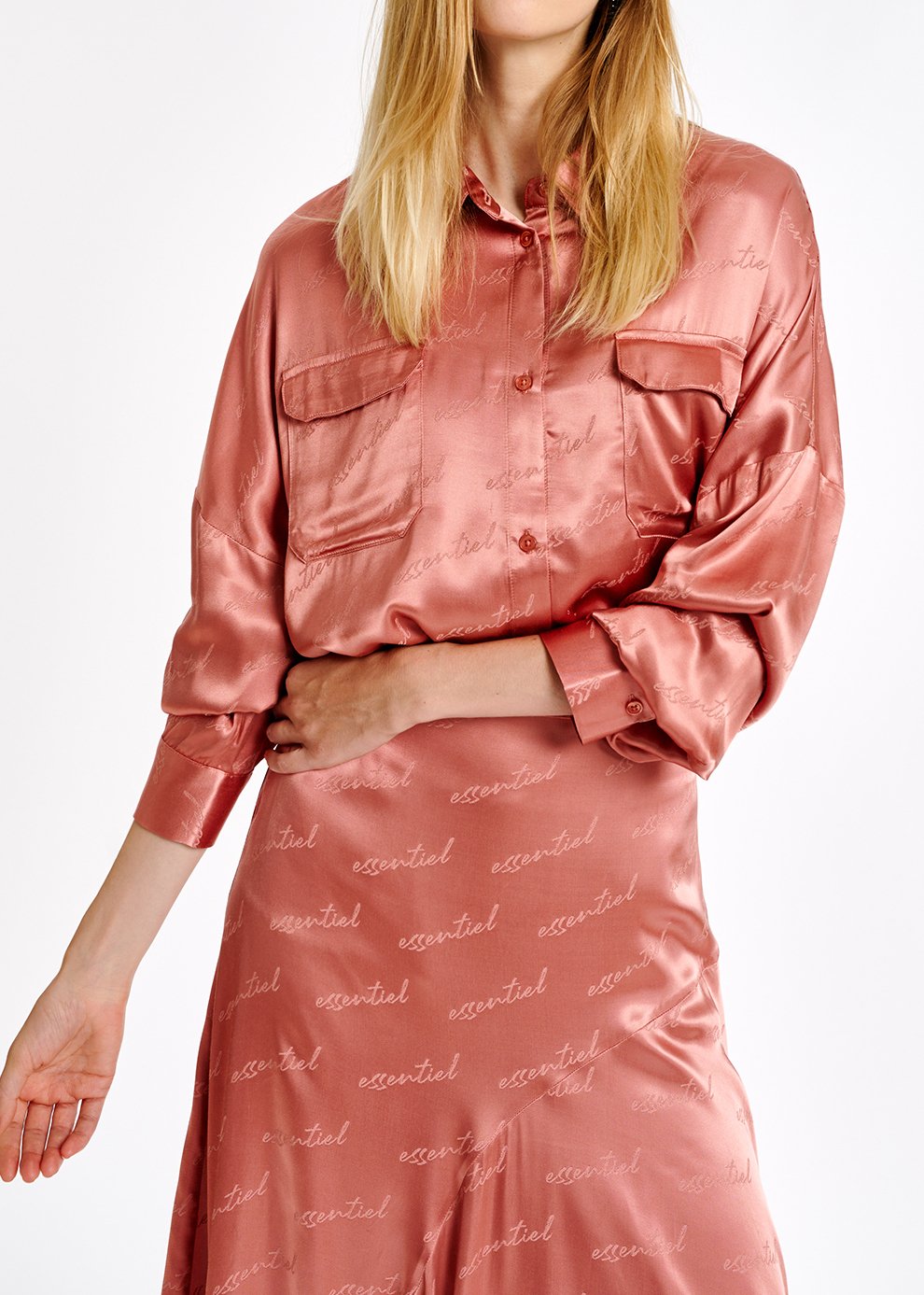 Amodest oversized hemd RE—SSENTIEL tweedehands photo 3
