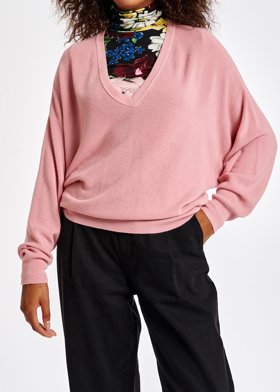 Pull en côtes rose à  encolure en v RE—SSENTIEL seconde main photo 5