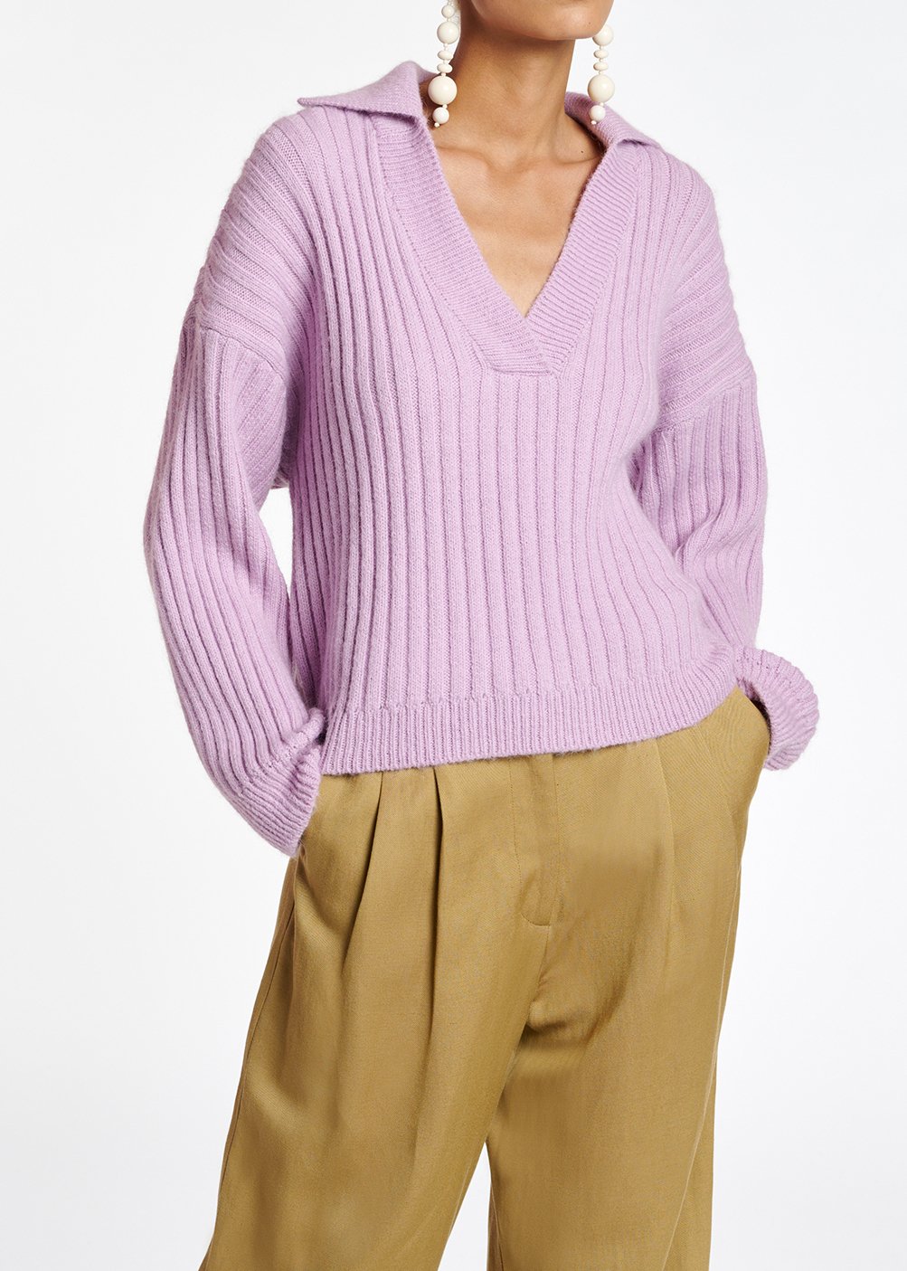 Pull en côtes lilas à  encolure en v RE—SSENTIEL seconde main photo 3