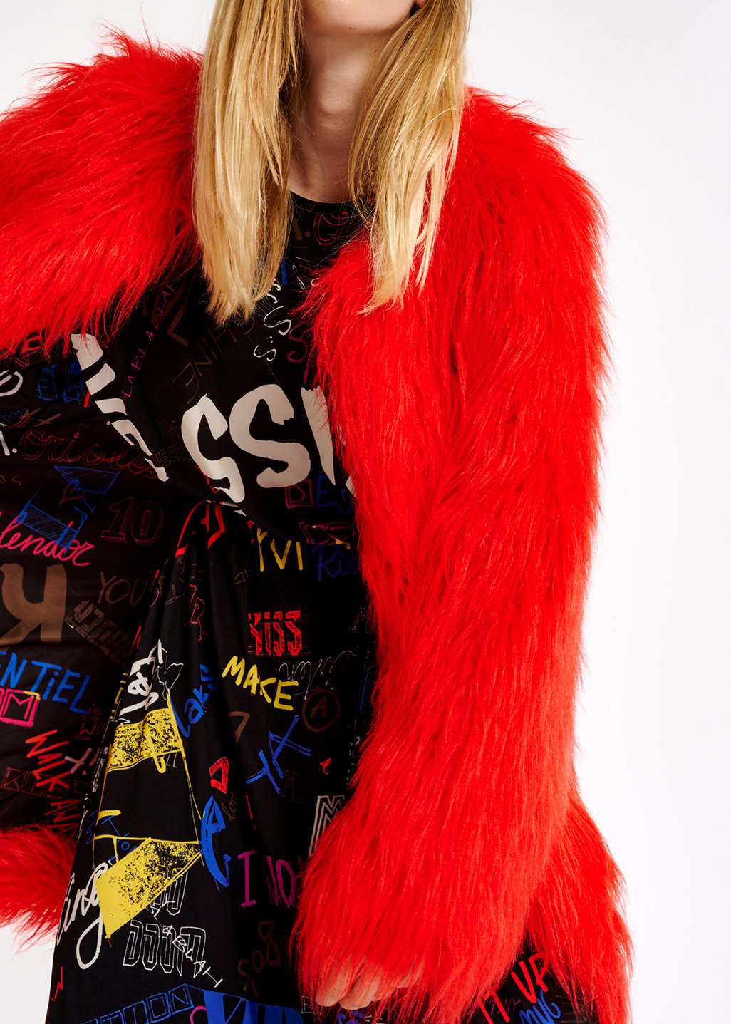 Rode oversized mantel van faux fur RE—SSENTIEL tweedehands photo 4