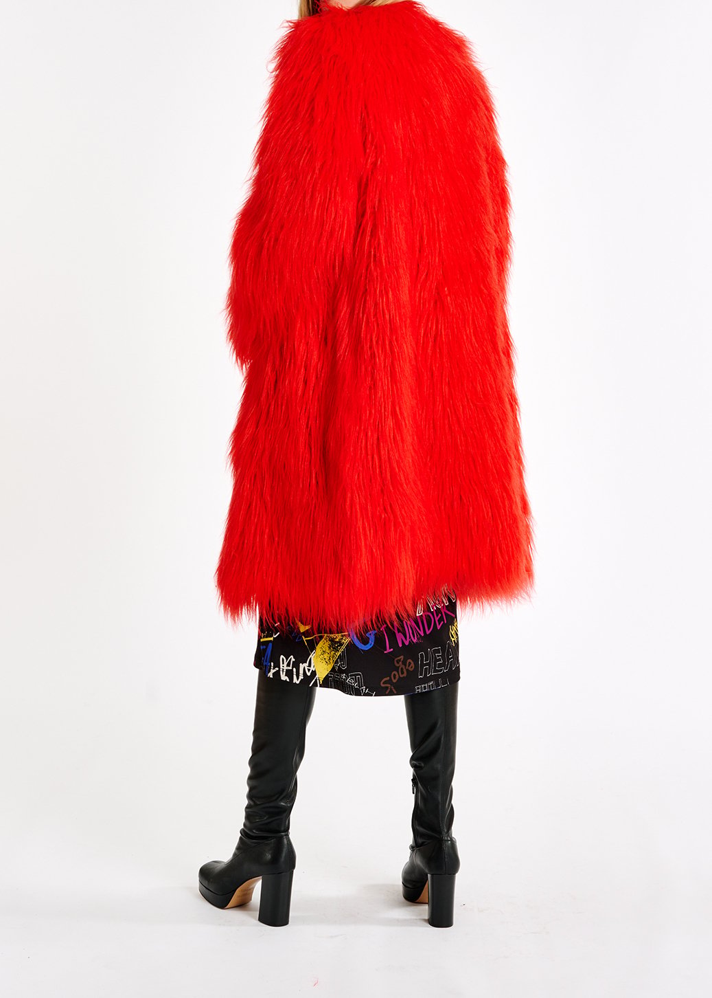 Rode oversized mantel van faux fur RE—SSENTIEL tweedehands photo 6