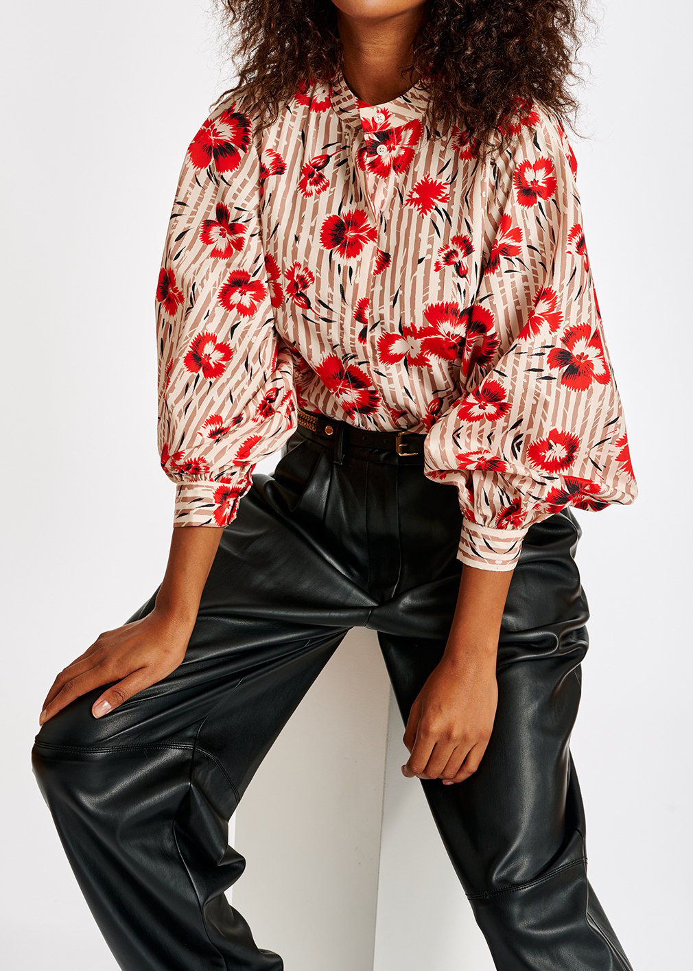 Stripe and red floral print puffed-sleeve top RE—SSENTIEL second-hand photo 3